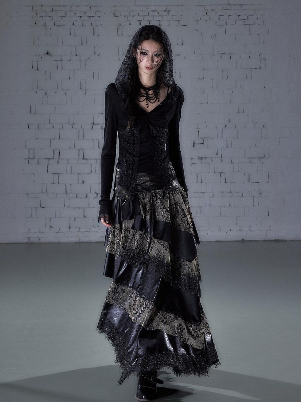 NO ROMANCE Punk Lace Twist Knot One Shoulder Hooded Women&