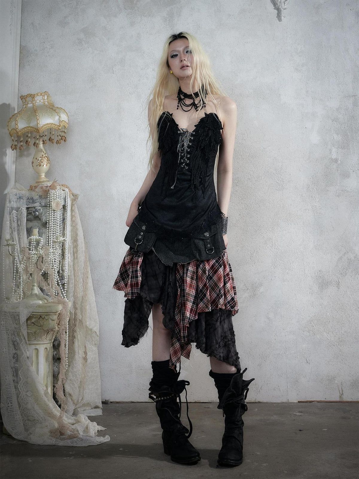 NO ROMANCE Punk Plaid Spliced Raw Hem Asymmetric High Waist Women&