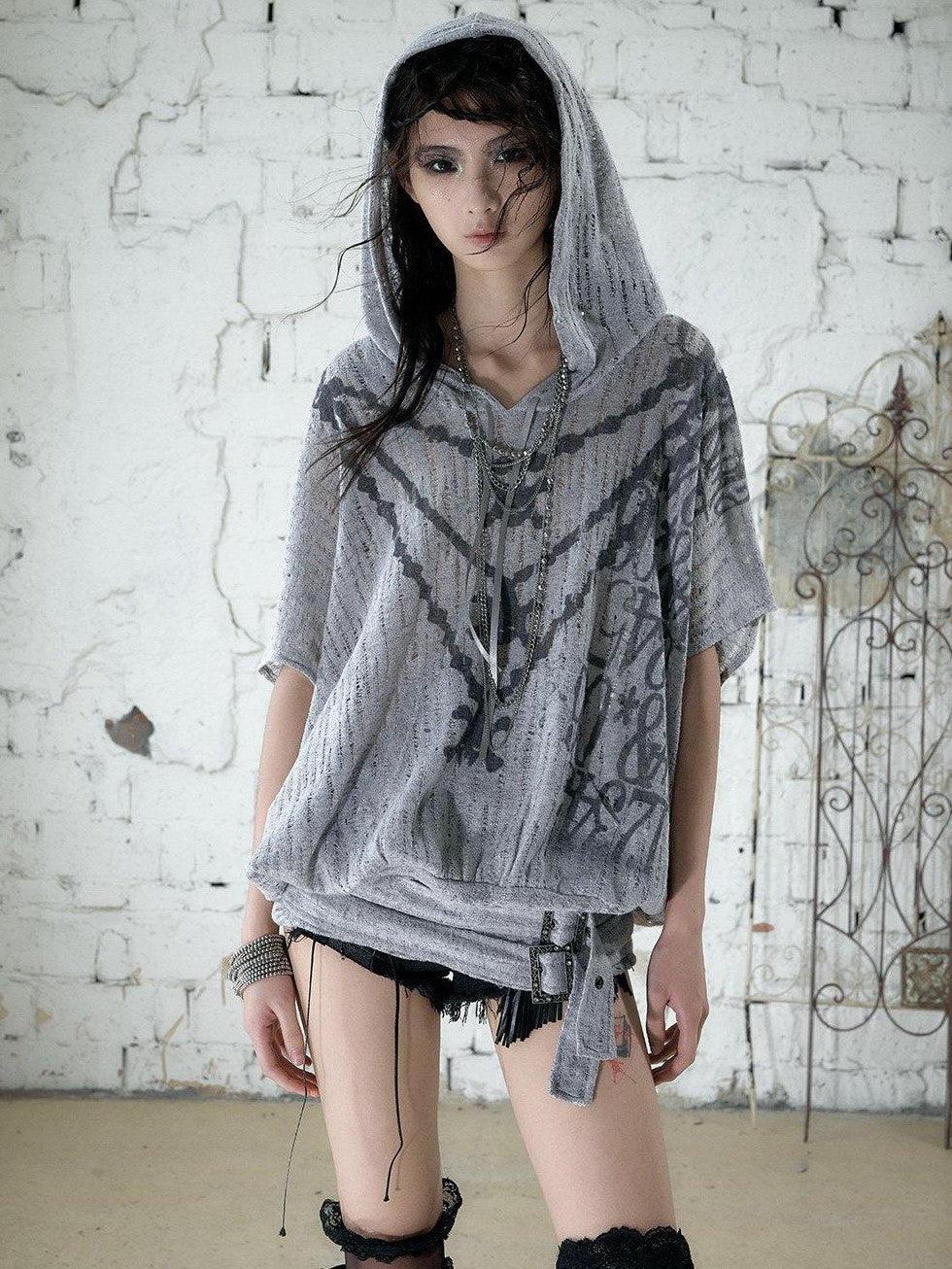 NO ROMANCE Ripped Printed Hooded Batwing Punk Women&