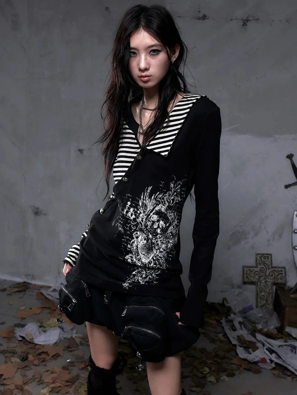 NO ROMANCE Soft Knit Long Sleeve Collared Striped Star Print Women Black Beige Gray T-Shirt
