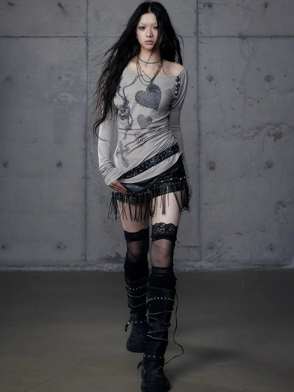 NO ROMANCE Stretchy Knit Asymmetric Neck Slim Long Sleeve Women Cross Heart Graphic T-Shirt