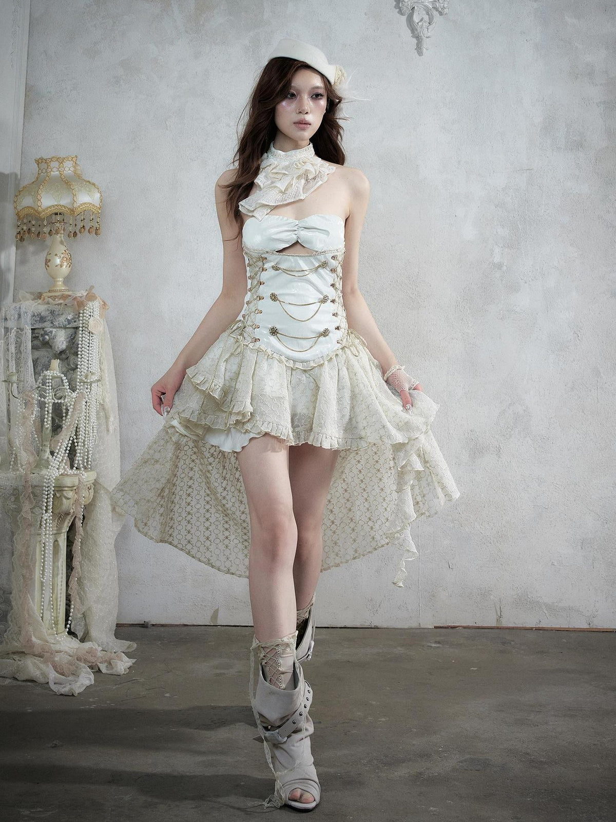 NO ROMANCE Victorian Lace Pu Asymmetric Strapless Women&