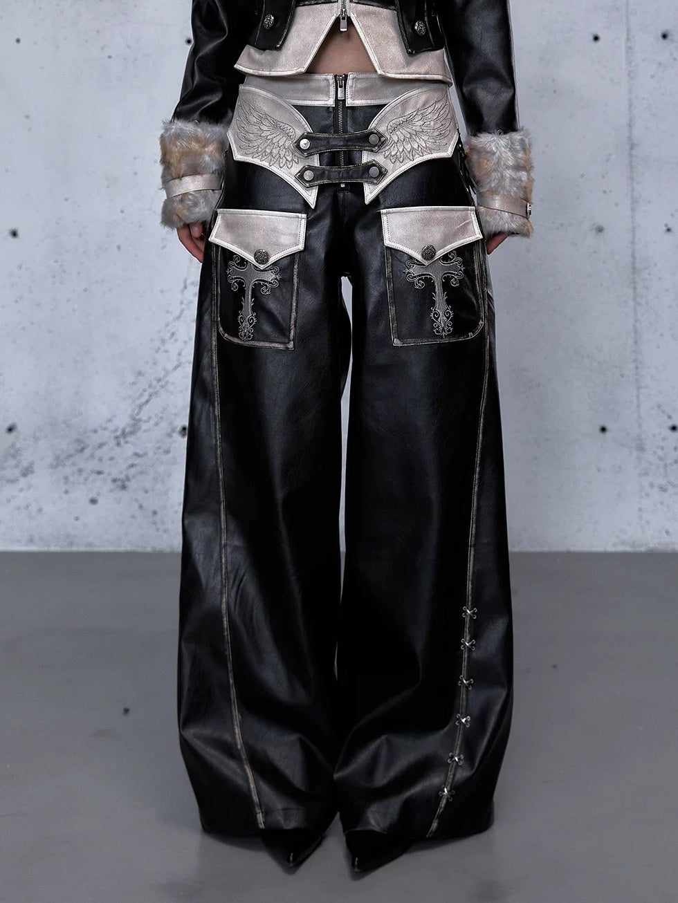 NO ROMANCE Vintage Distressed Low Rise Wide Leg Relaxed Fit Women Faded Black Pants