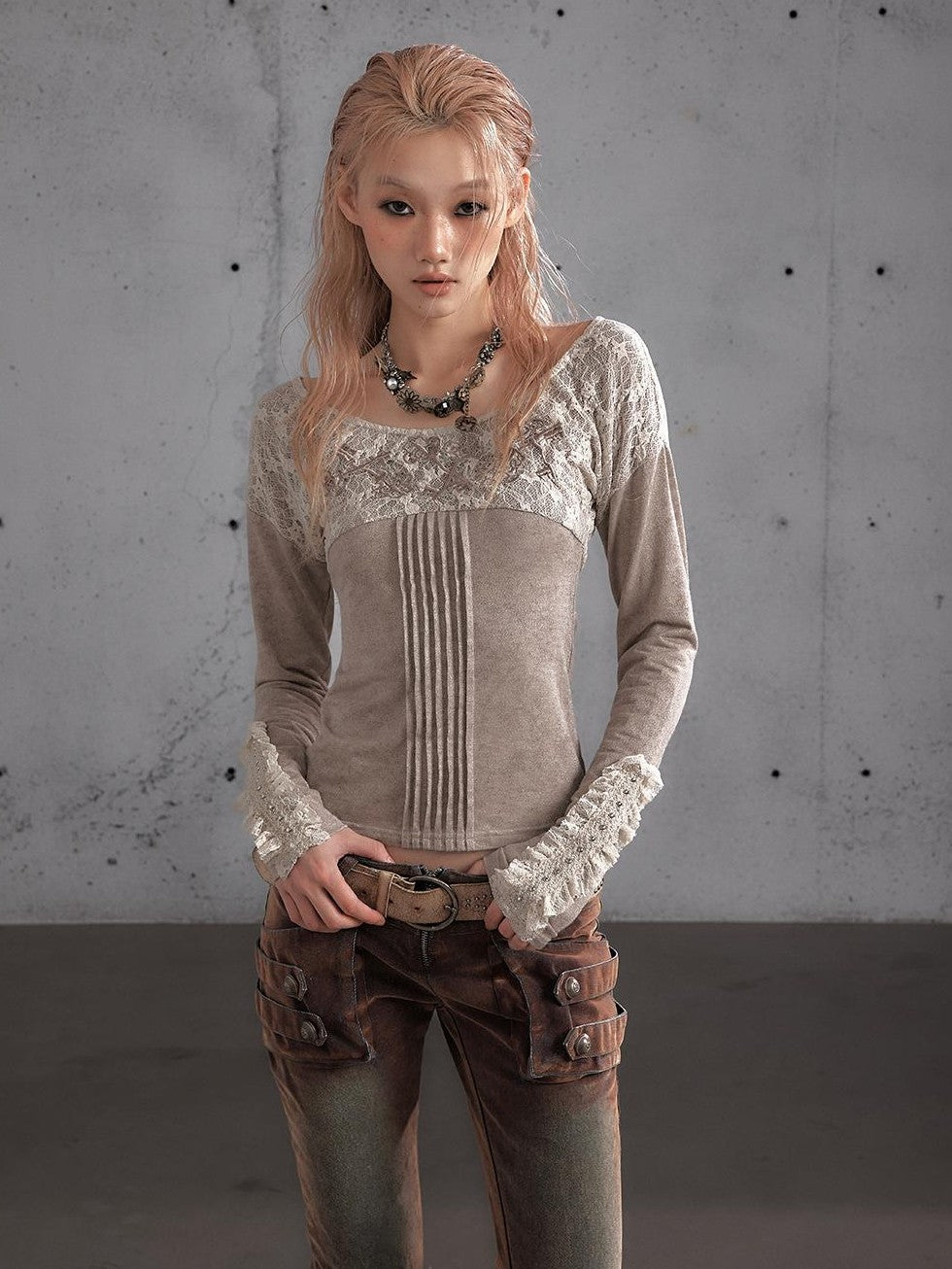 NO ROMANCE Vintage Lace Embroidered Slim Fit Women&