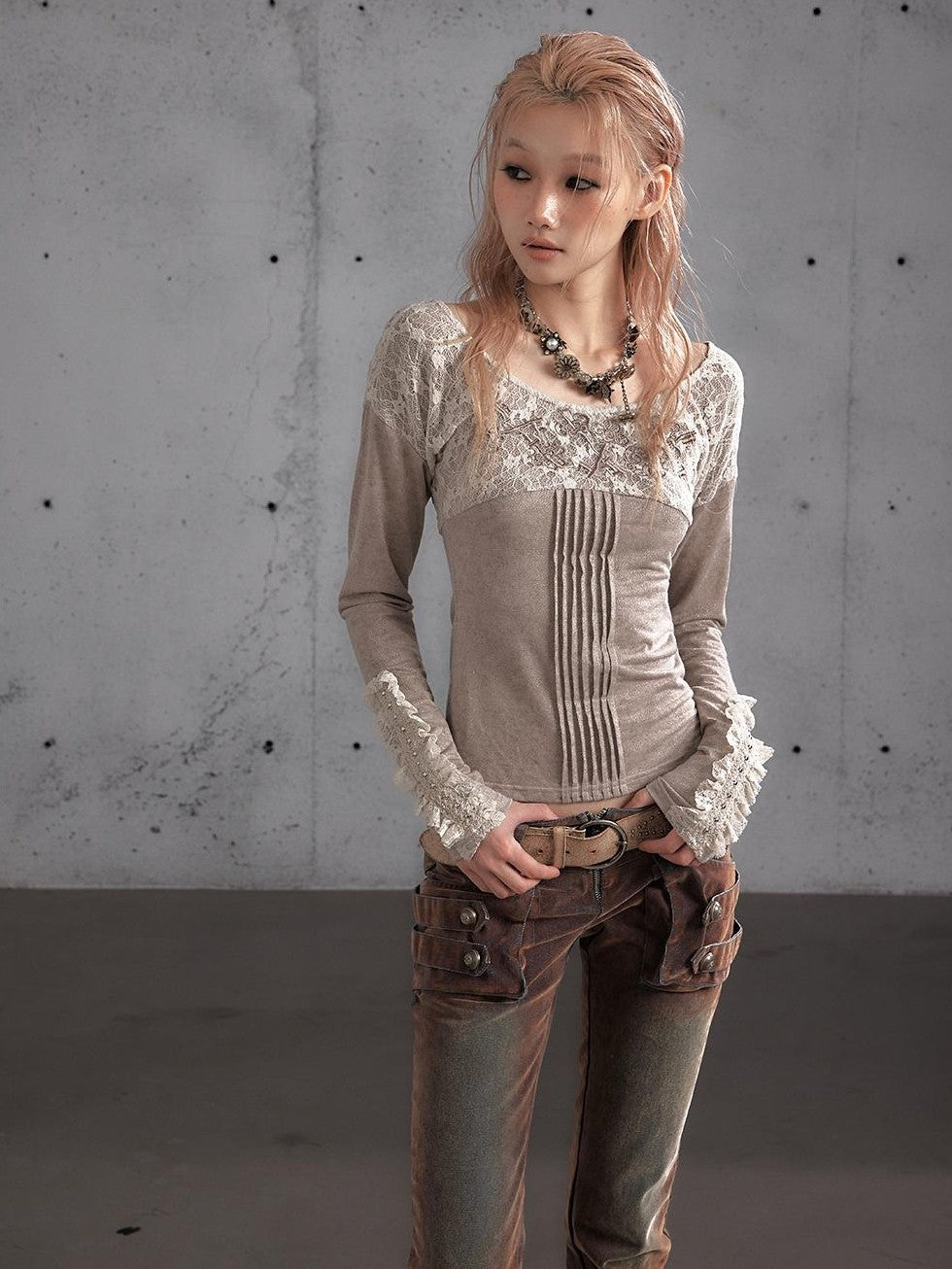 NO ROMANCE Vintage Lace Embroidered Slim Fit Women&