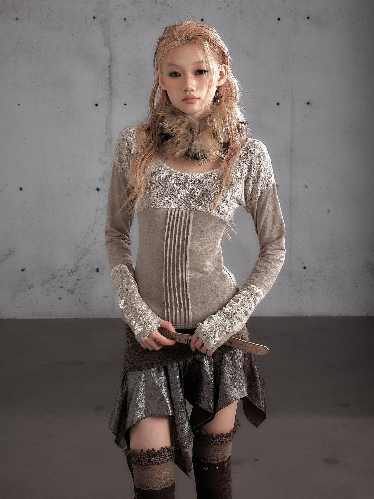 NO ROMANCE Vintage Lace Embroidered Slim Fit Women&