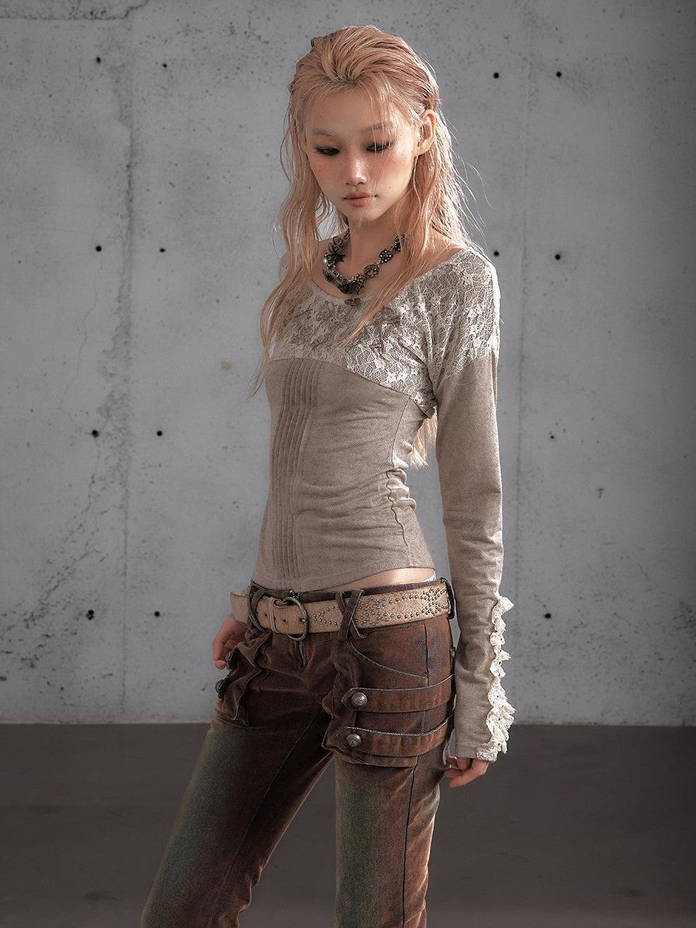NO ROMANCE Vintage Lace Embroidered Slim Fit Women&