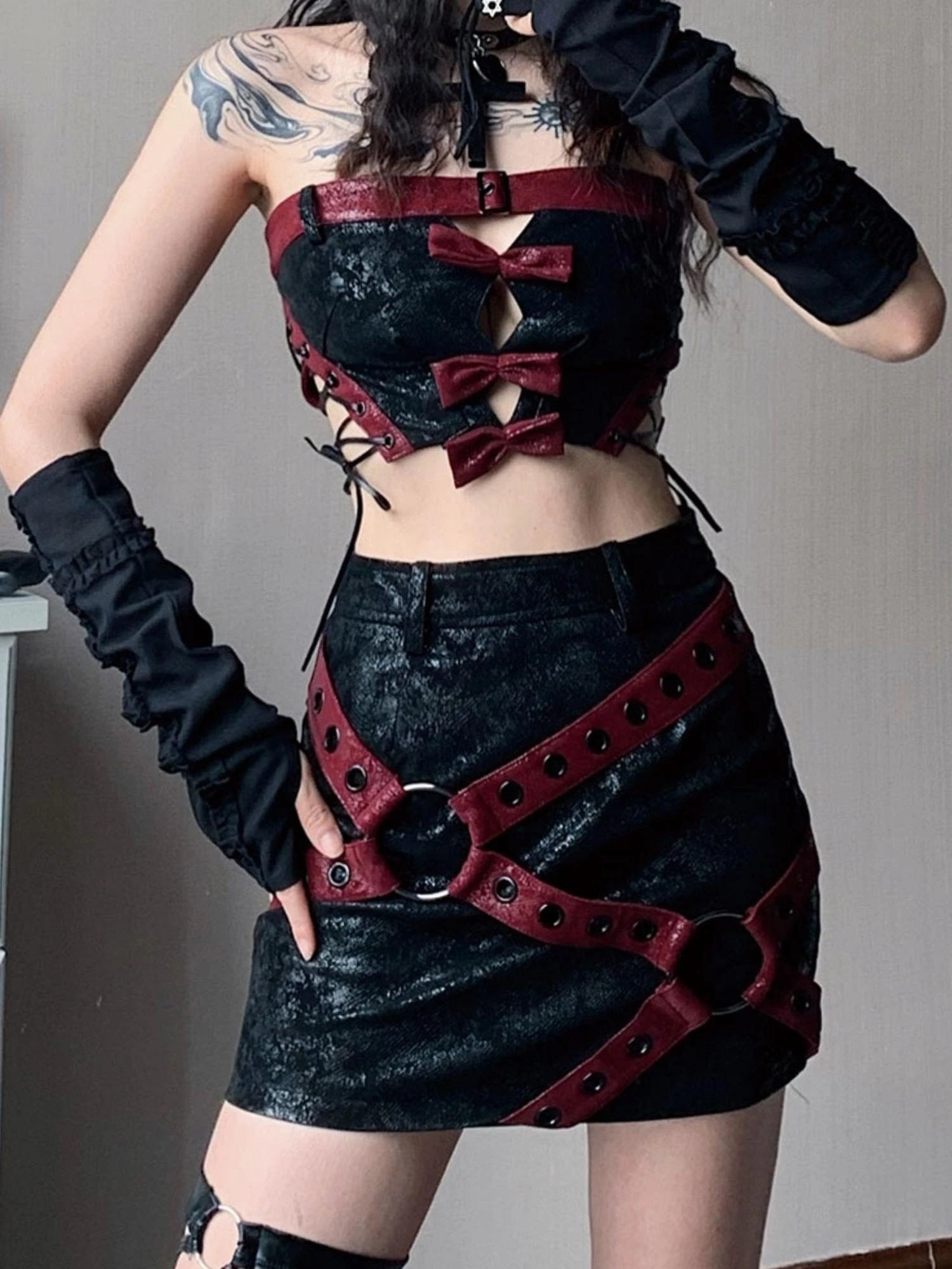 Napoleon Lock Leather Moto Skirt For Chic Riders