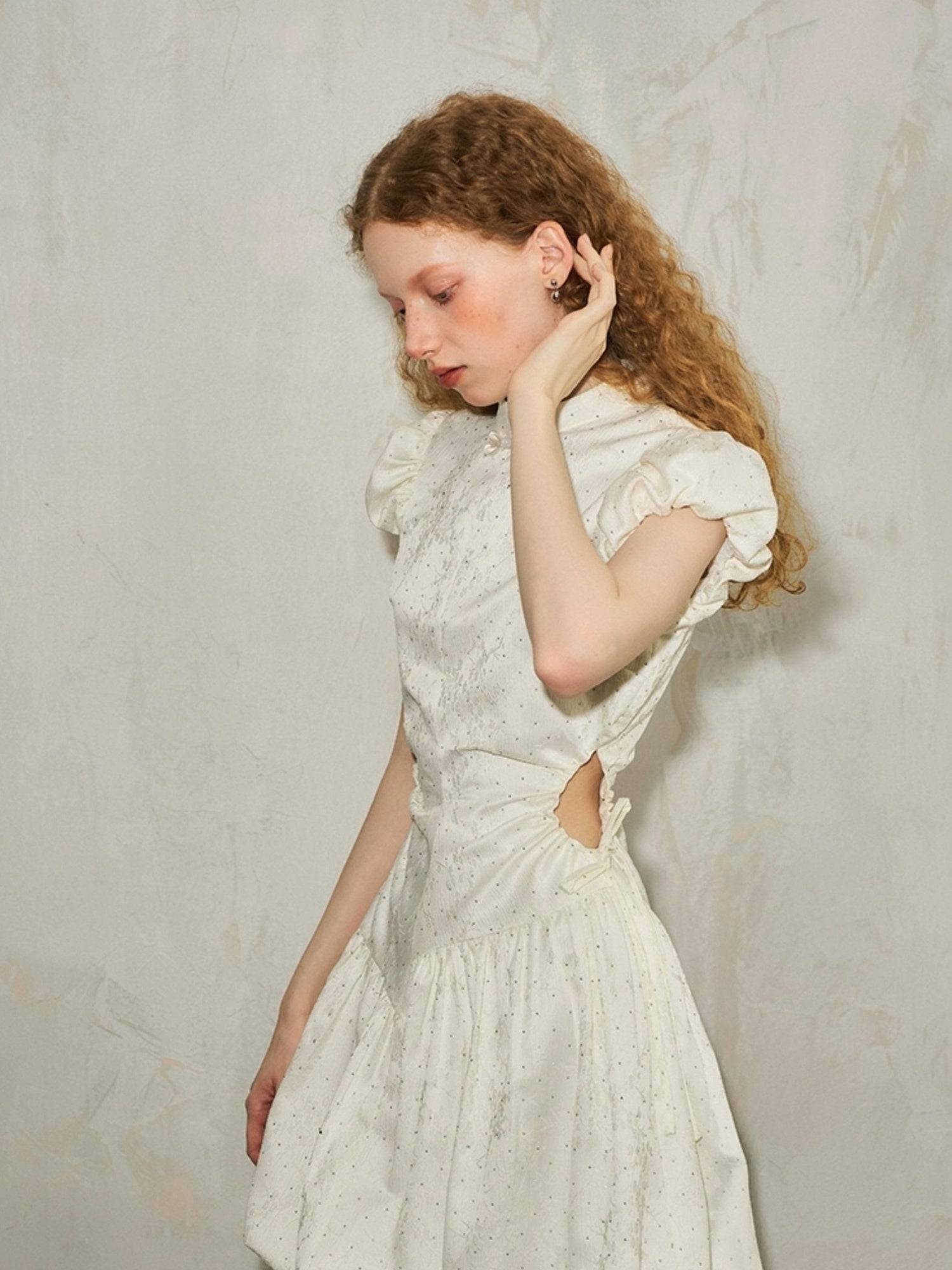 DIDDI MODA New Chinese Knot Bubble Sleeve Hollow Waist Ruffle Dress