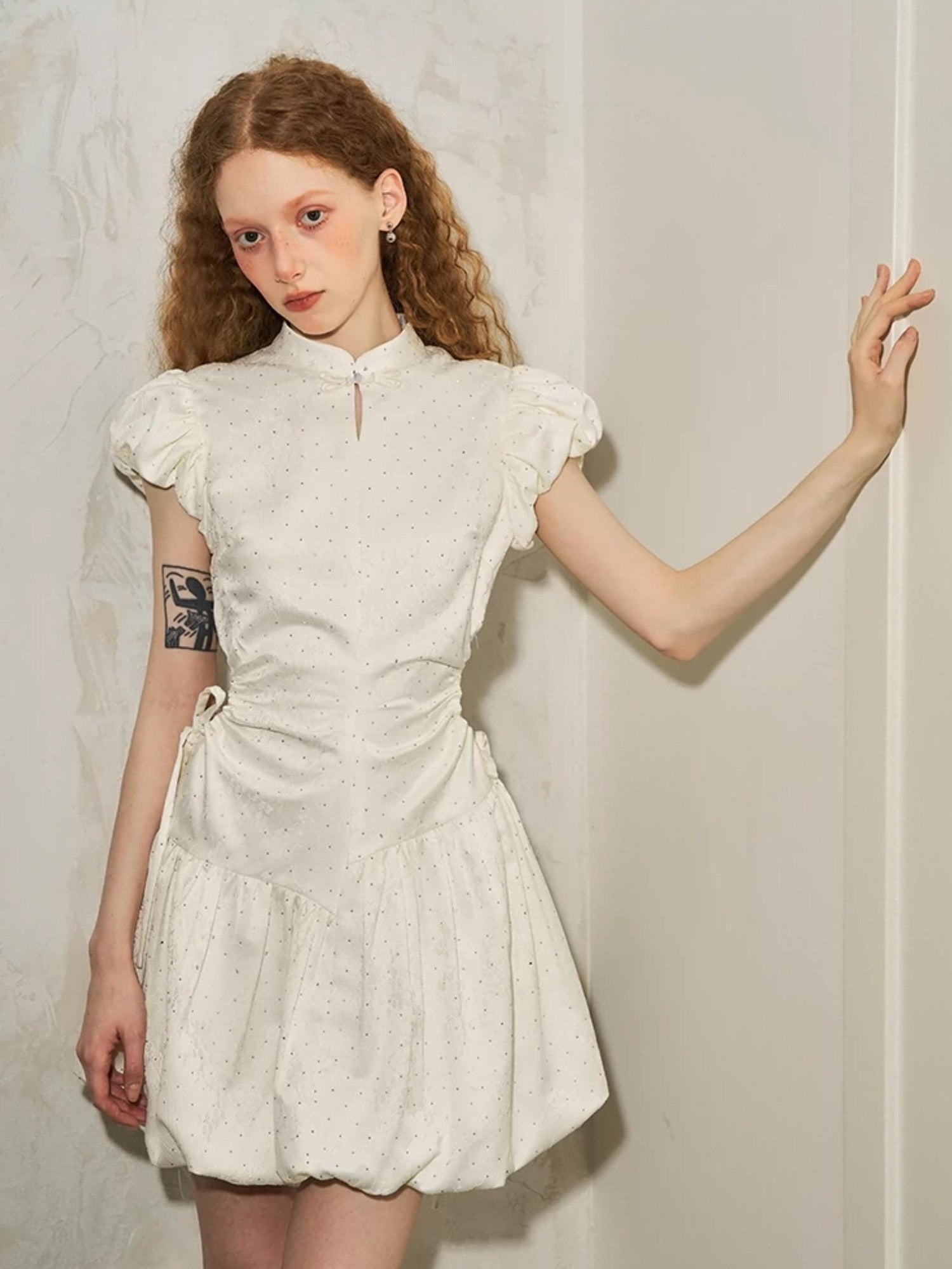 DIDDI MODA New Chinese Knot Bubble Sleeve Hollow Waist Ruffle Dress