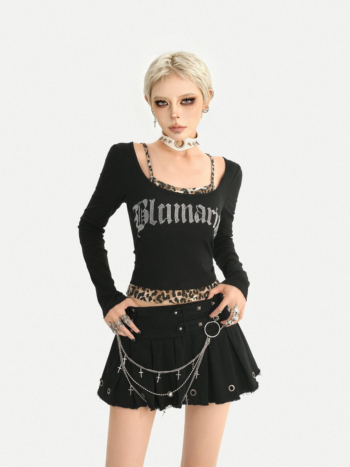 Nico Molly Black Letter Print Slim Fit U Neck Women&