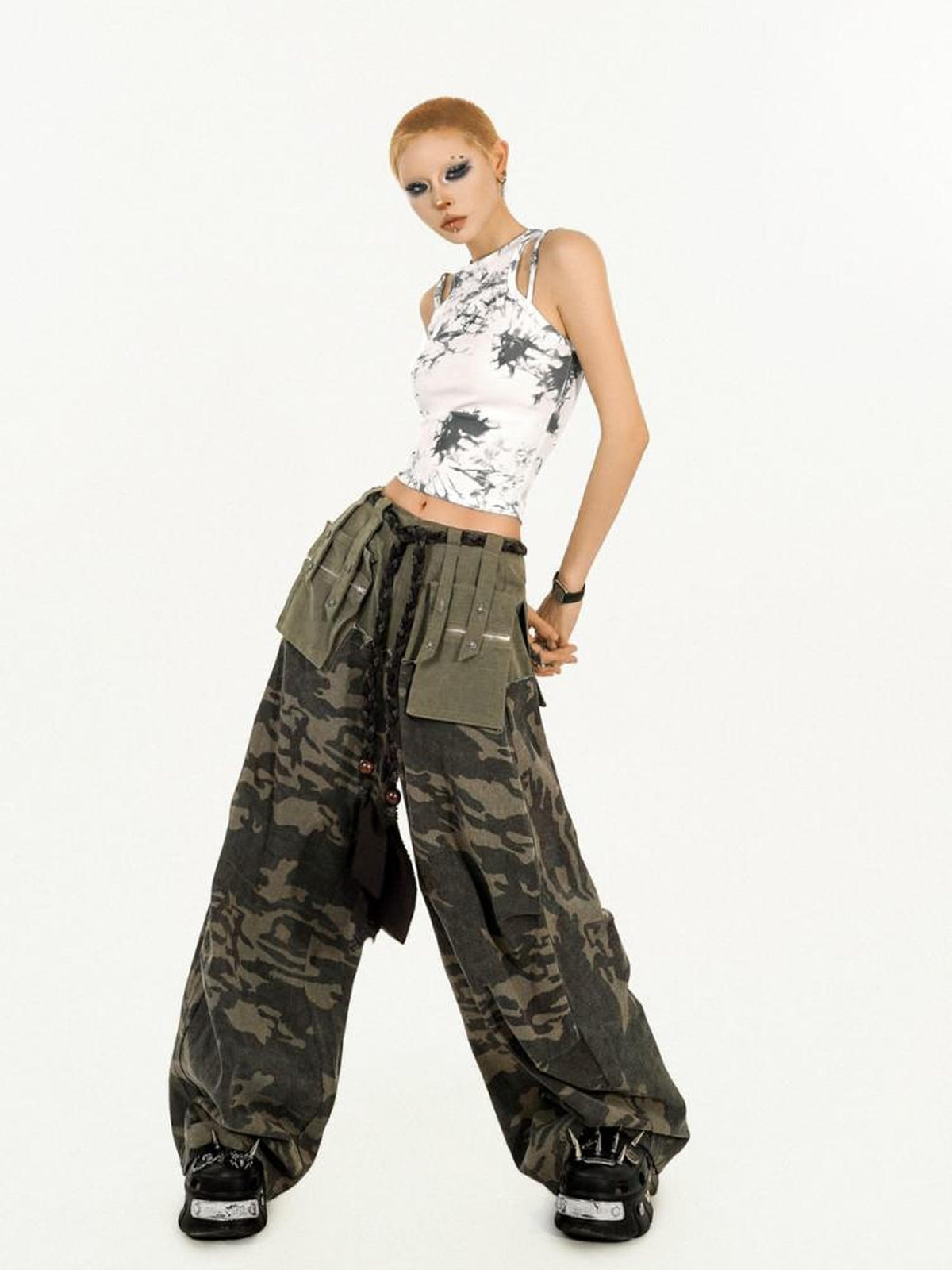 Nico Molly Deep Green Camouflage Multi Pocket Heavy Duty Cargo Women&