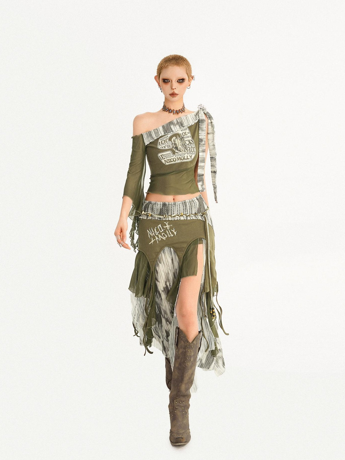 Nico Molly Distressed Print Asymmetric Off Shoulder Women&