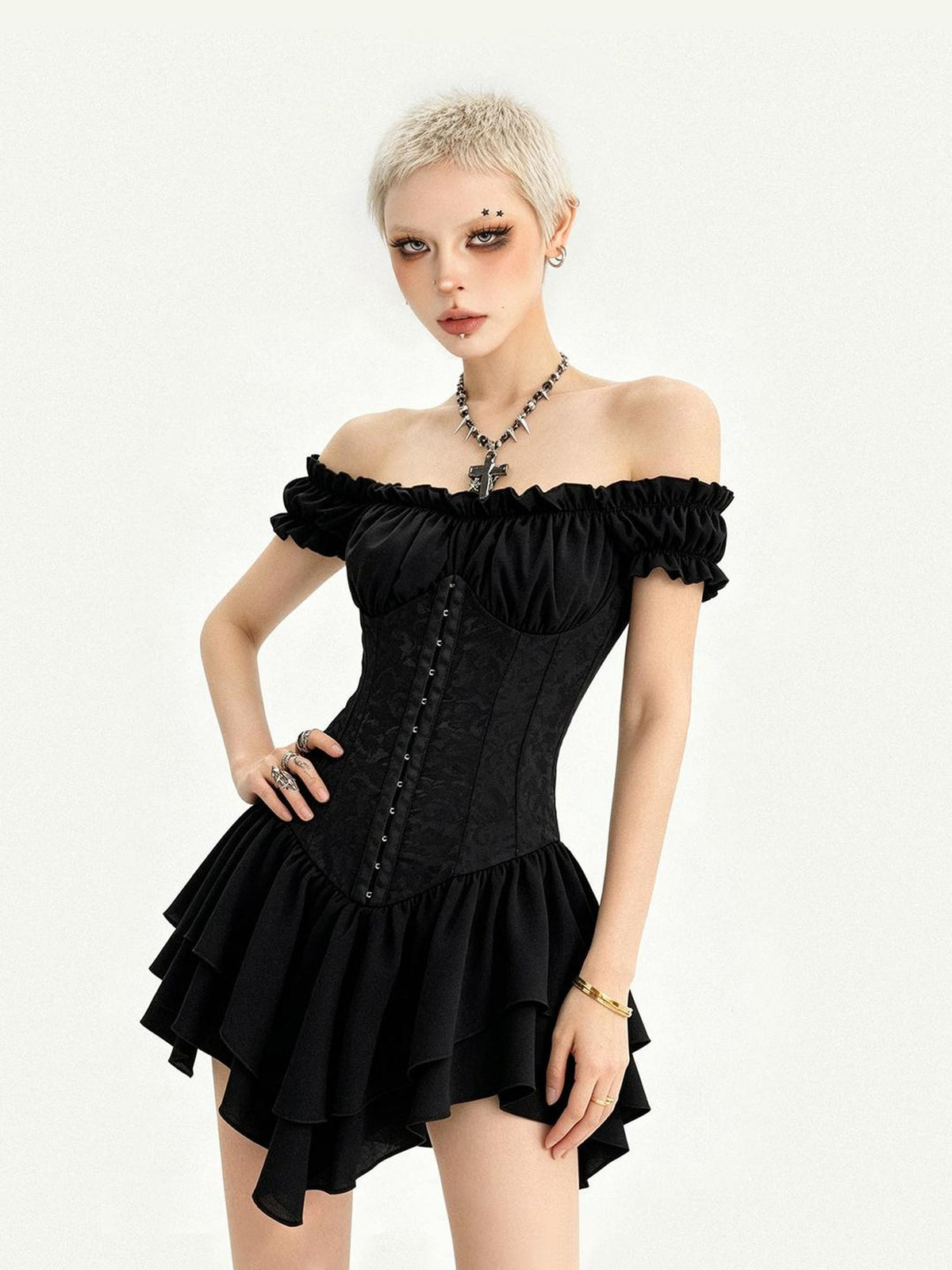 Nico Molly Gothic Ruffled Tiered Cinched Waist Women&