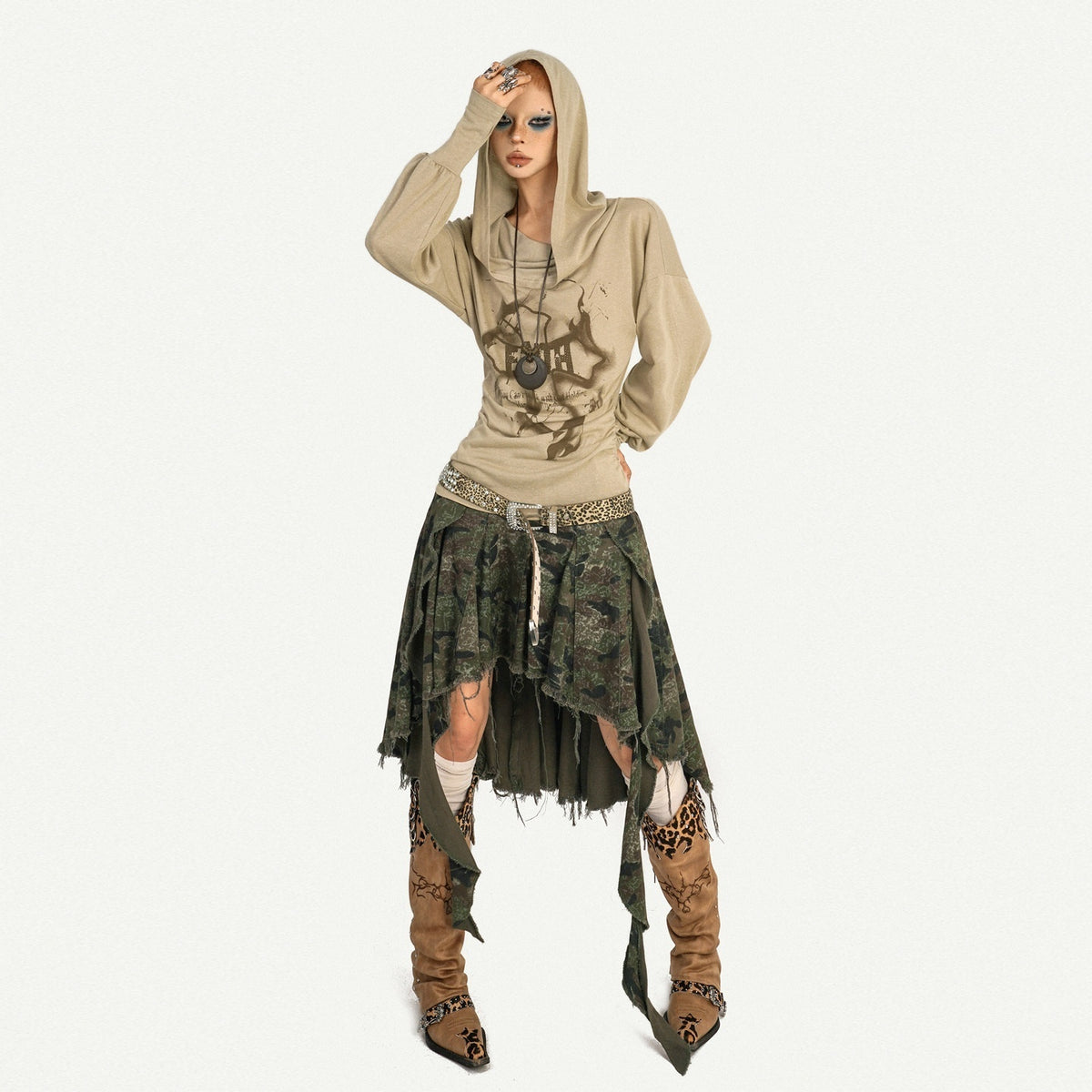 Nico_Molly_Retro_Hooded_Skull_Print_Women&