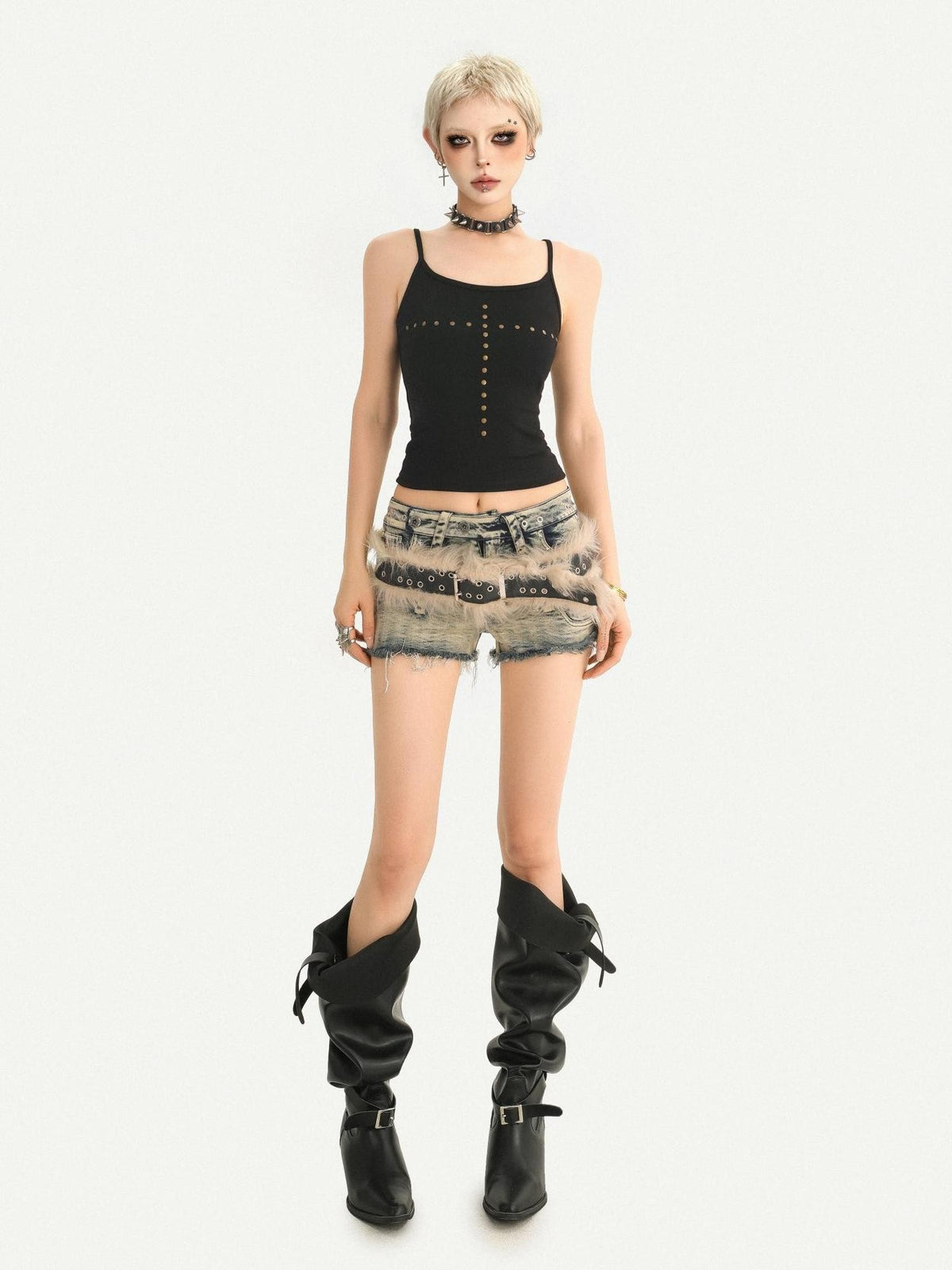 Nico Molly Vintage Print Studded U Neck Slim Cropped Women&