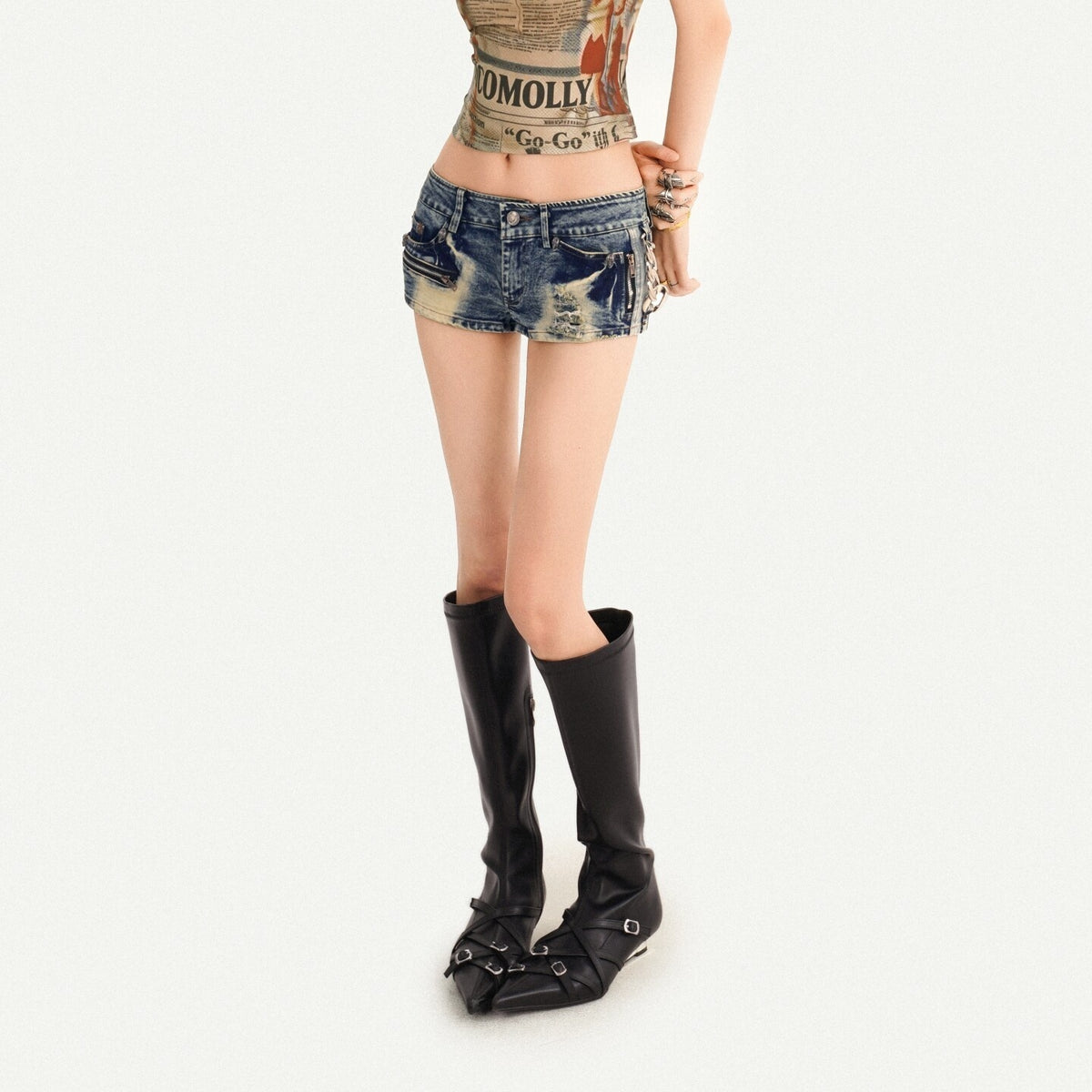 Nico_Molly_Vintage_Washed_Distressed_Ripped_Low_Waist_Women&