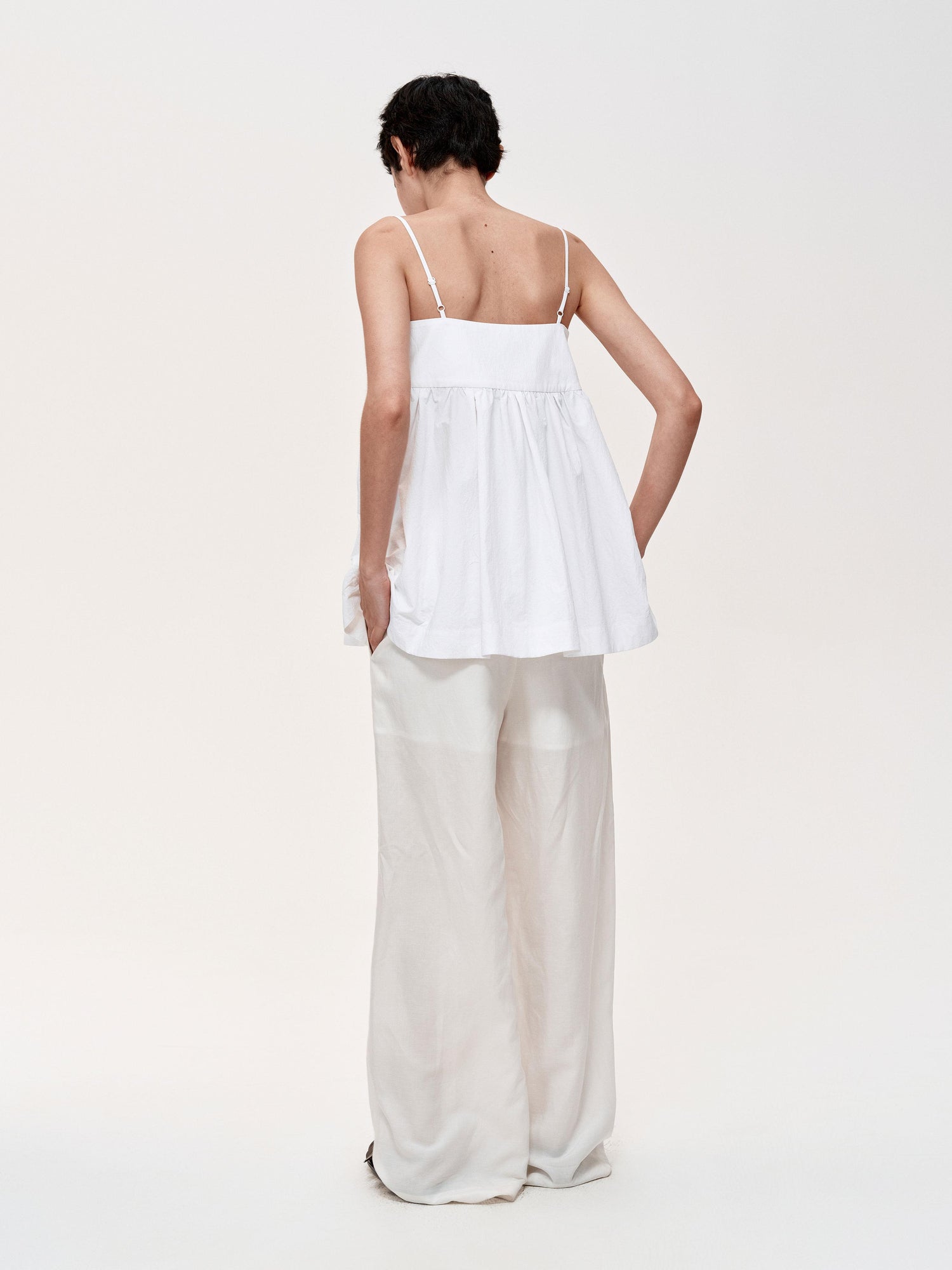 Northbutsouth Adjustable Straps U Shape Wire Modest Puff Sleeveless Top