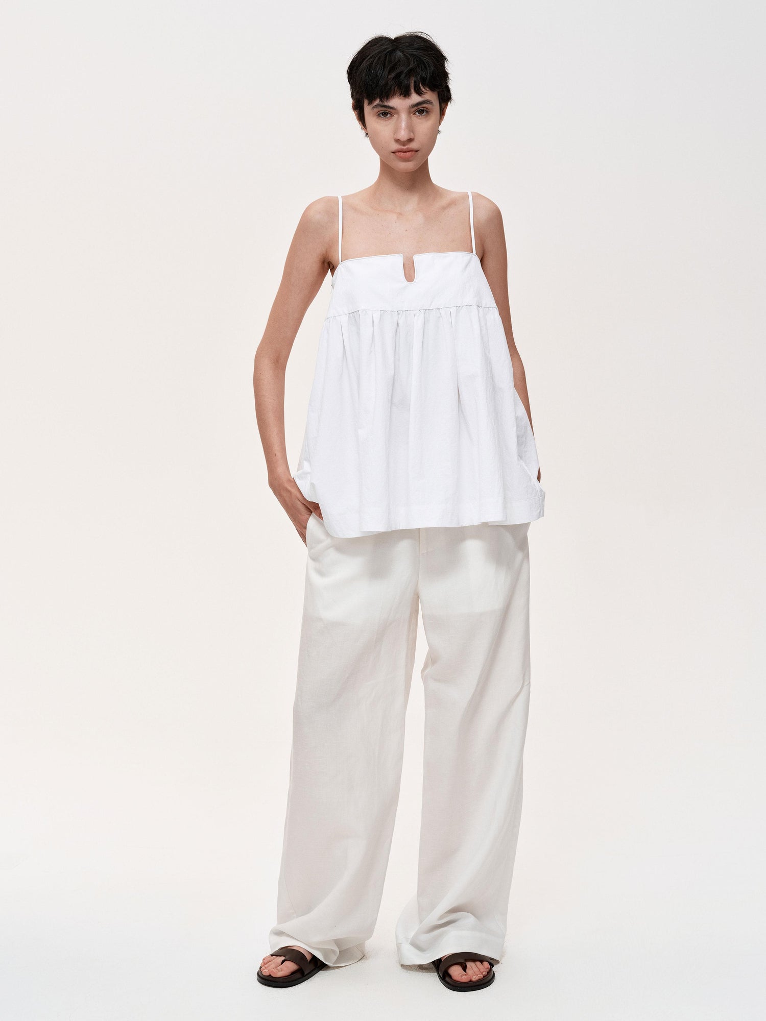 Northbutsouth Adjustable Straps U Shape Wire Modest Puff Sleeveless Top