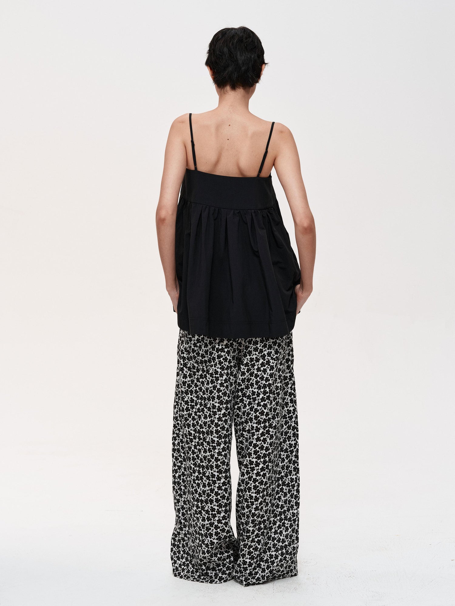 Northbutsouth Adjustable Straps U Shape Wire Modest Puff Sleeveless Top