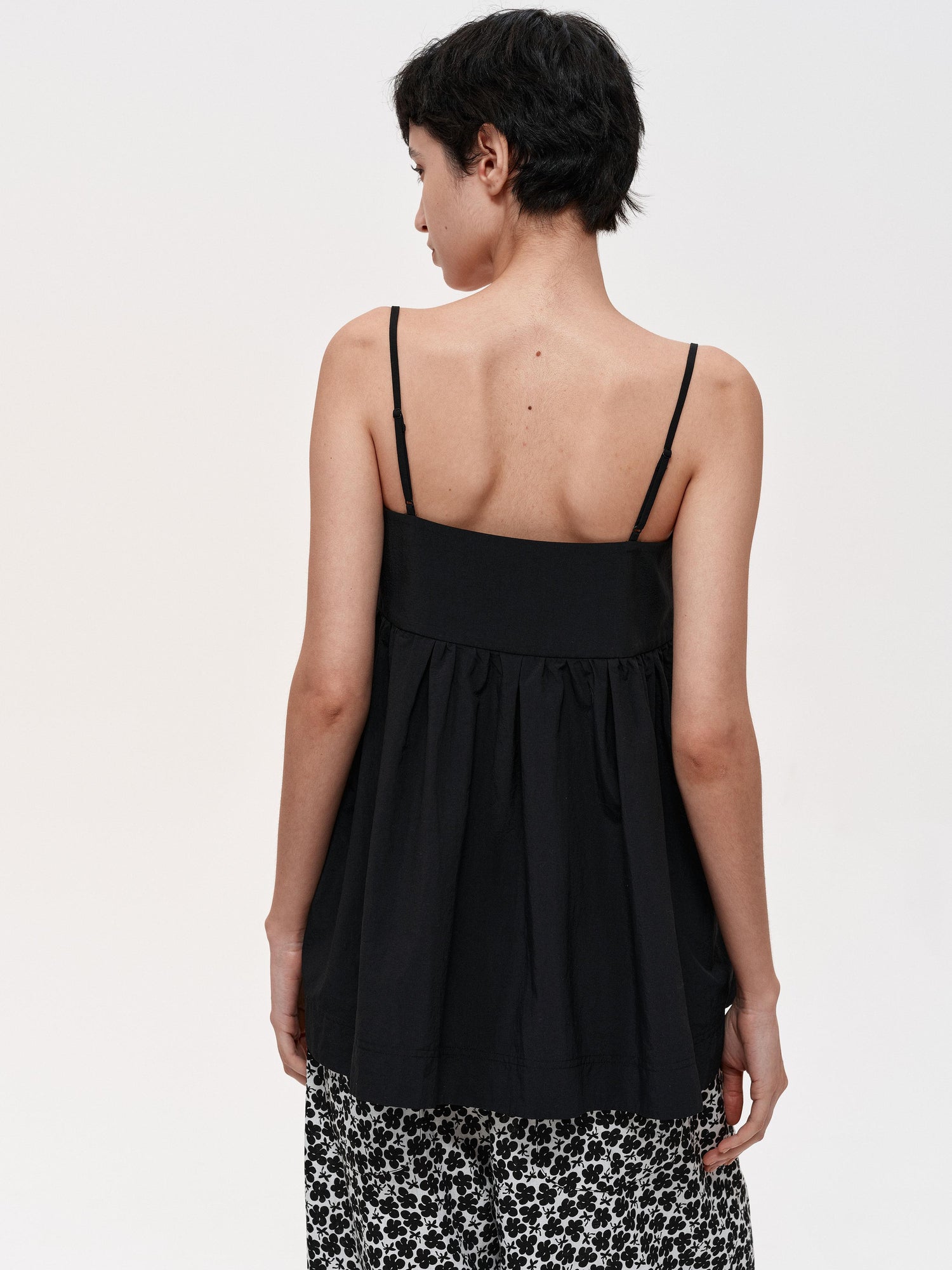 Northbutsouth Adjustable Straps U Shape Wire Modest Puff Sleeveless Top