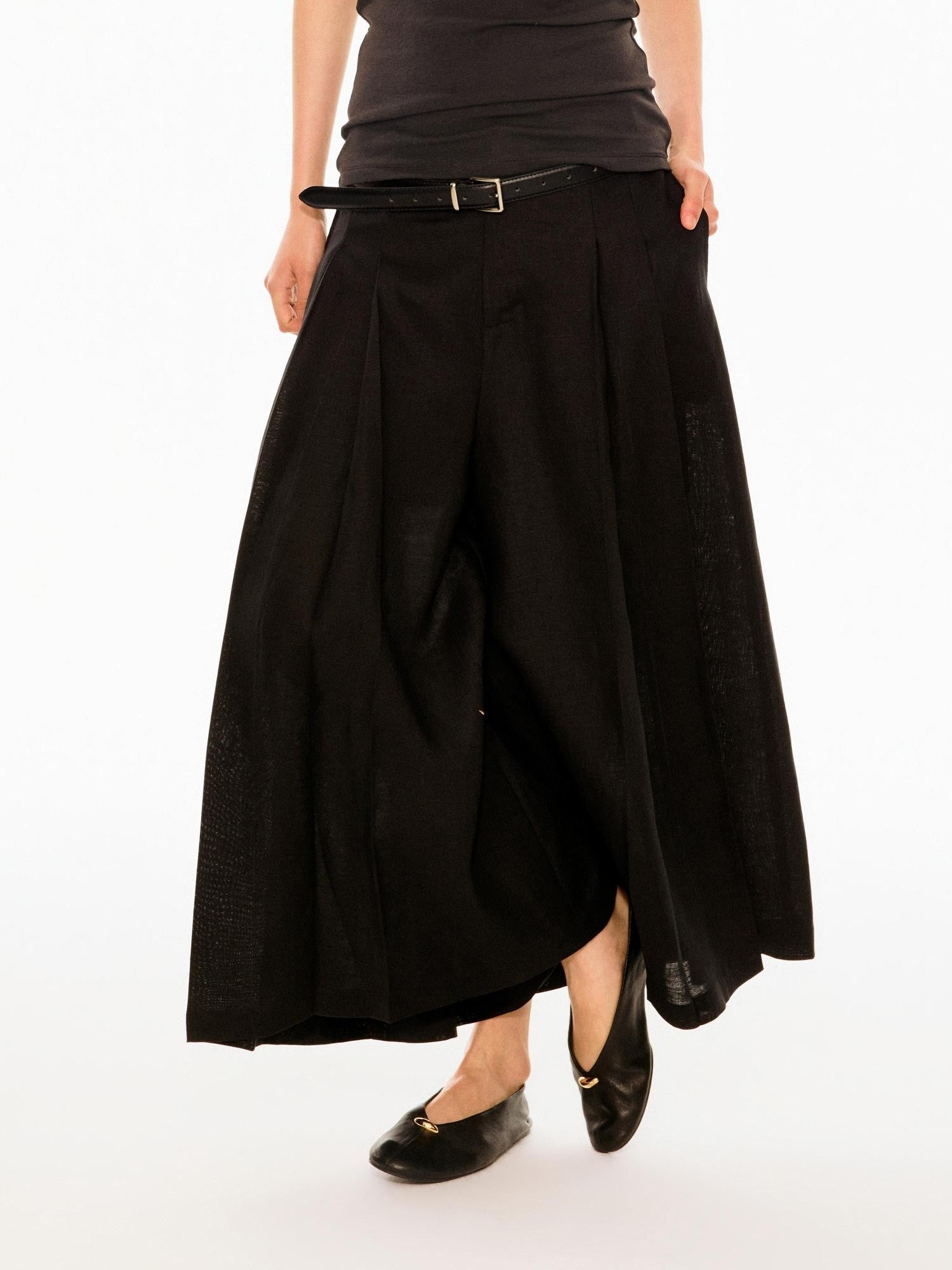 Northbutsouth Black And White Double Pleated Relaxed Women&