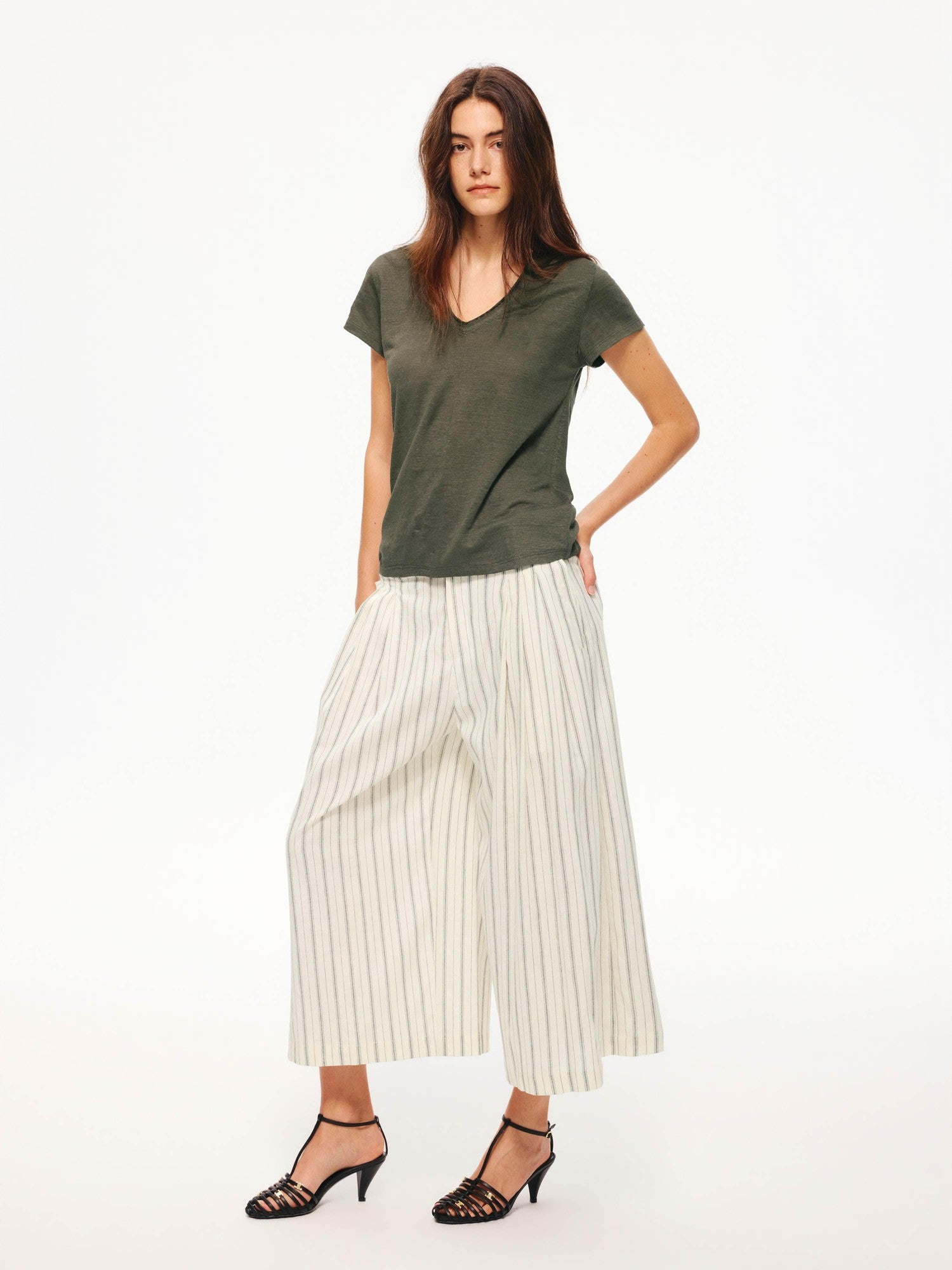Northbutsouth Black White Striped Double Pleated Cropped Women&