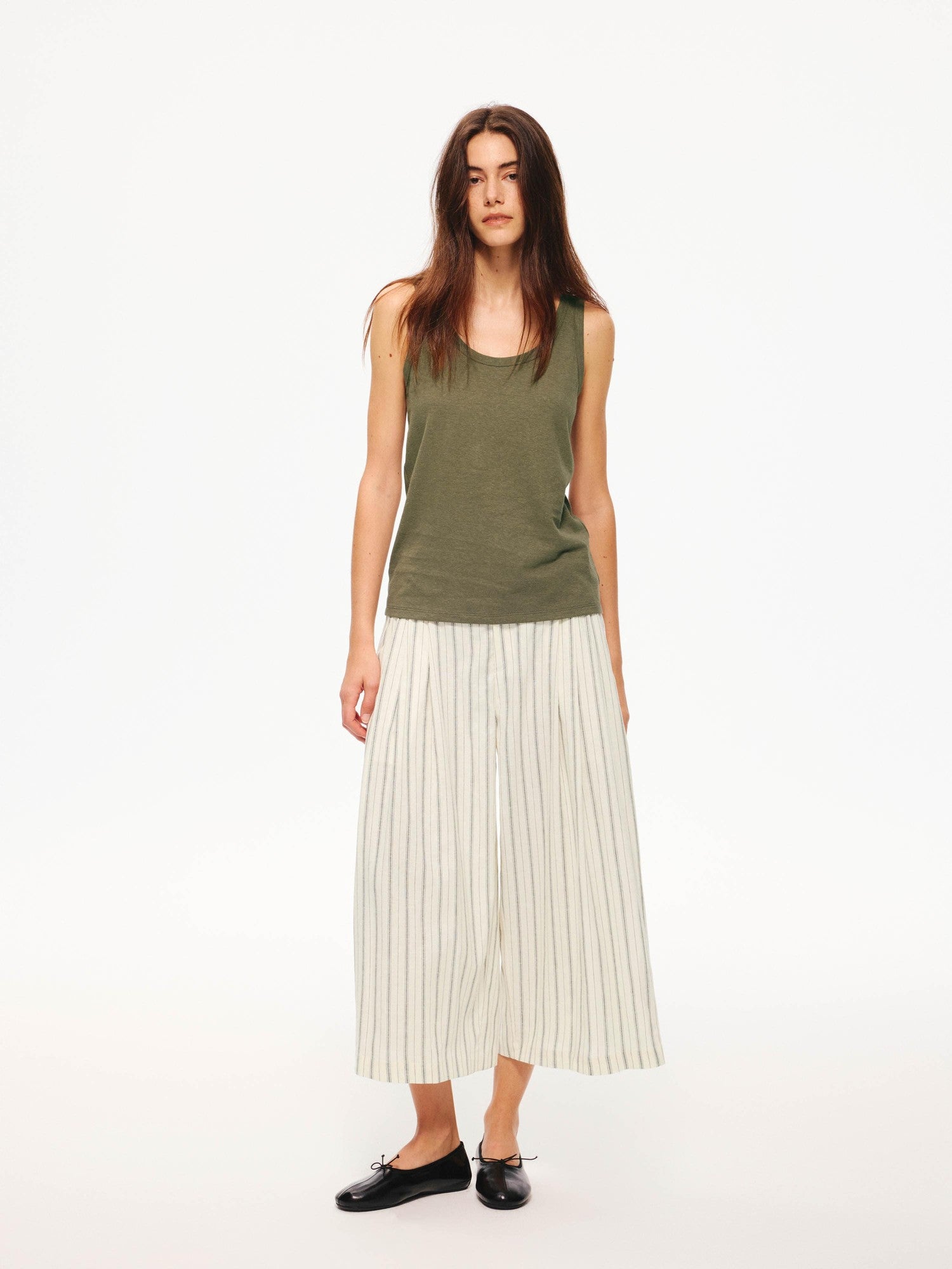 Northbutsouth Black White Striped Double Pleated Cropped Women&