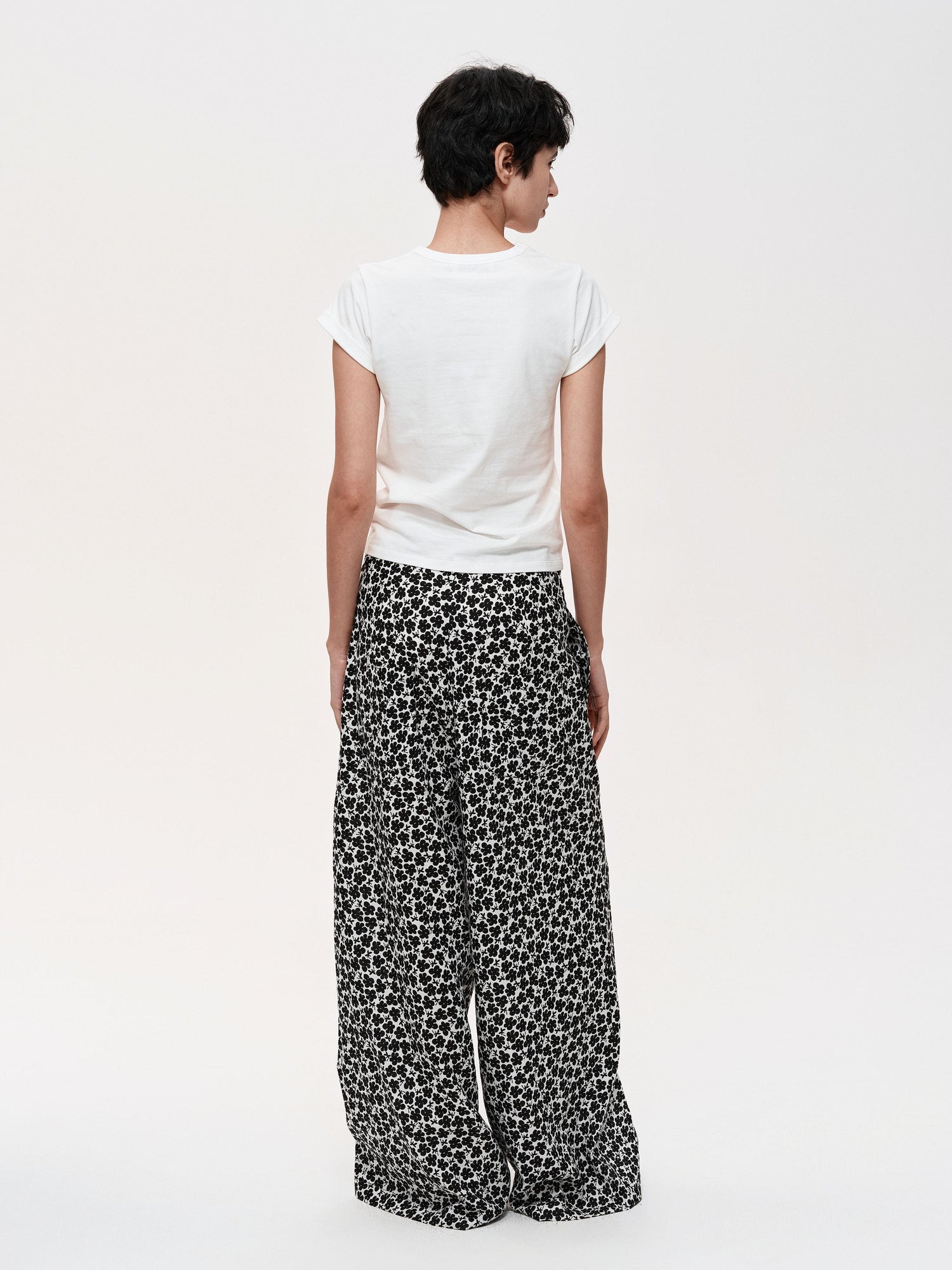 Northbutsouth Classic Crew Neck Turn Up Sleeve Fitted T-shirt Multiple Colors