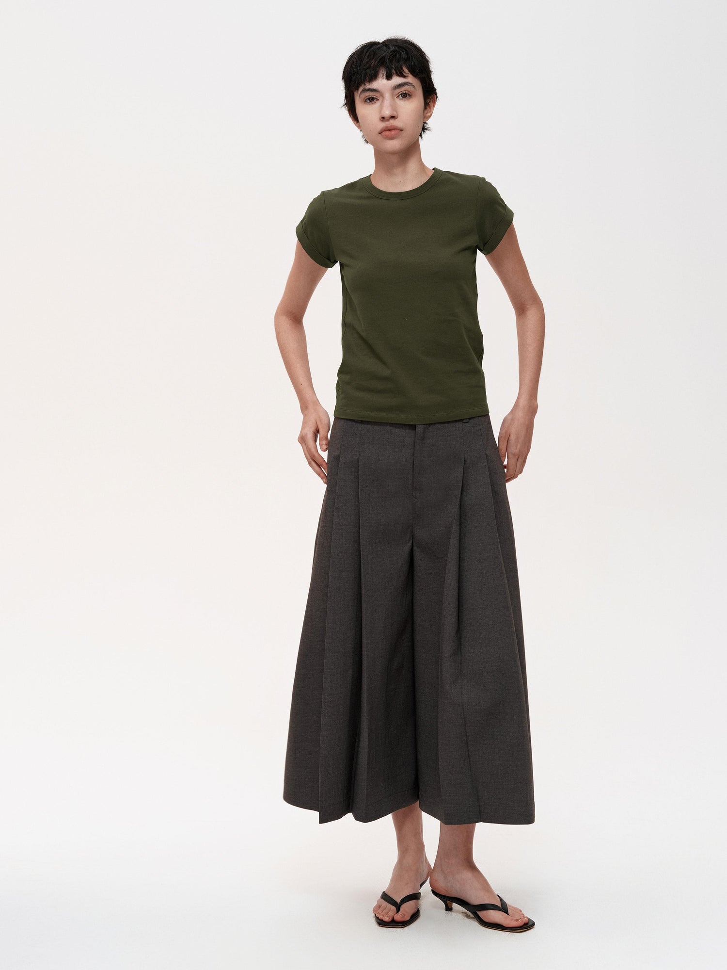 Northbutsouth Classic Crew Neck Turn Up Sleeve Fitted T-shirt Multiple Colors