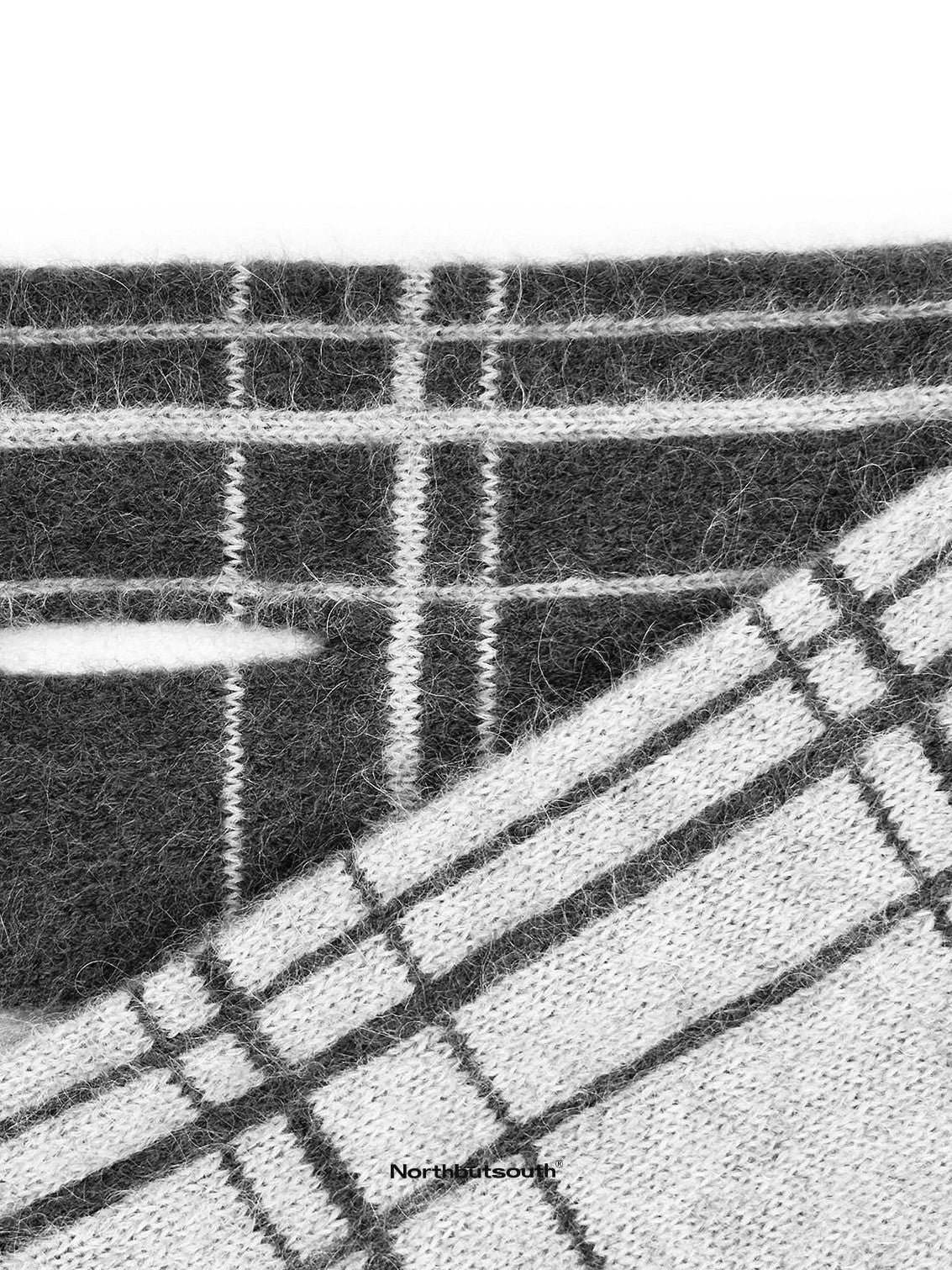 Northbutsouth Classic Plaid Fringed Reversible Women&