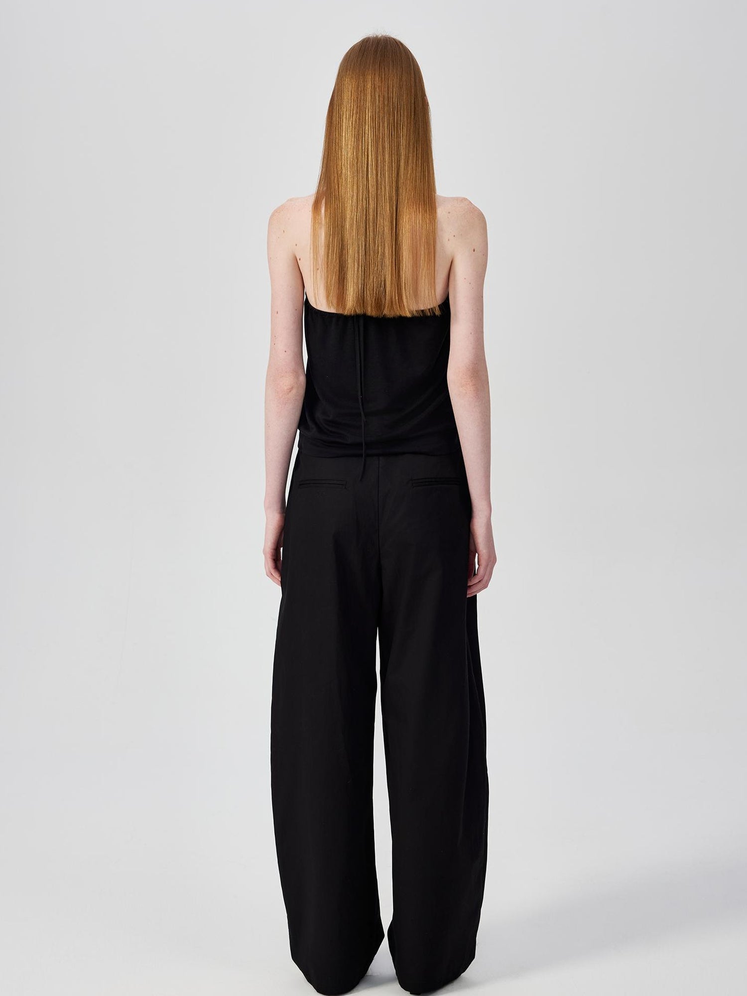 Northbutsouth Deep V Halter Backless Holiday Top In Black And White