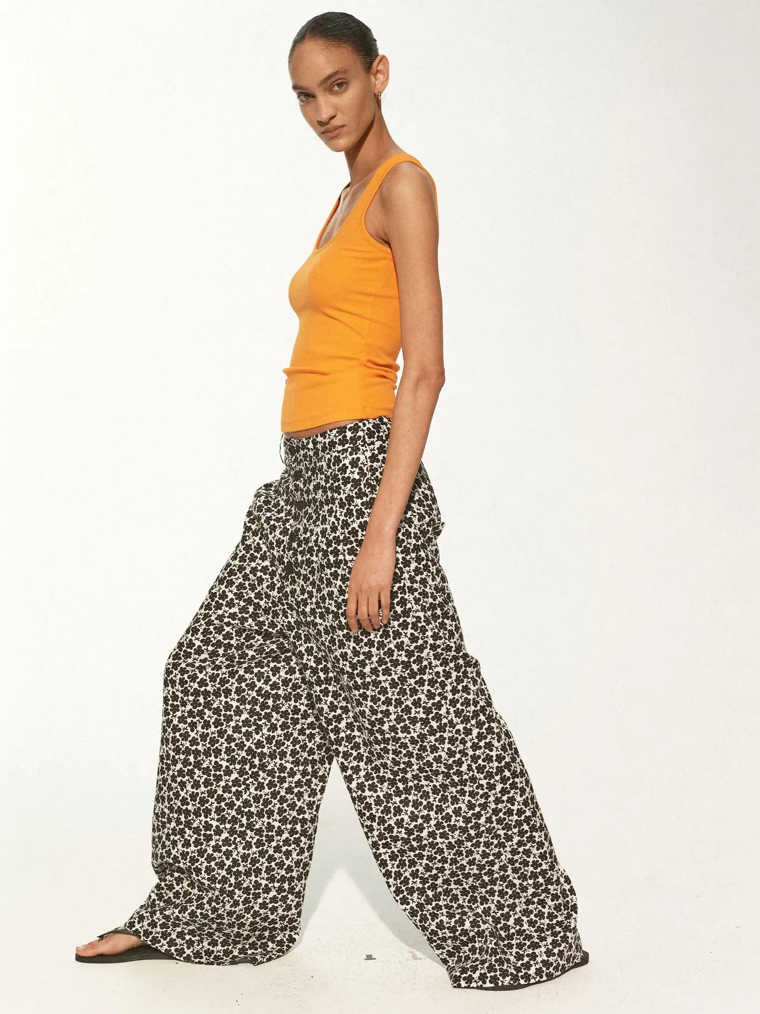 Floral Print Hemp Lyocell Relaxed Trousers with Multiple Buttons