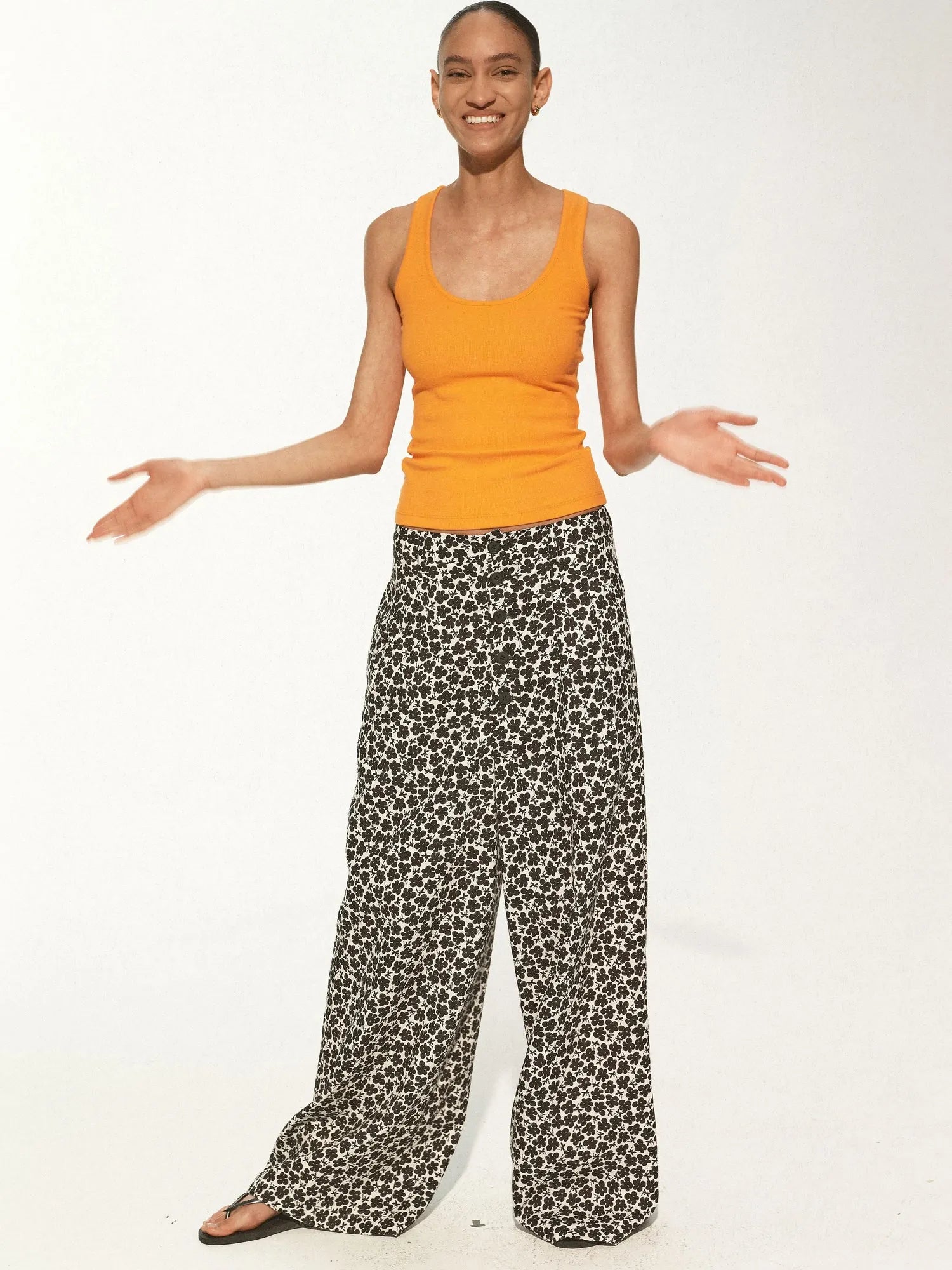 Floral Print Hemp Lyocell Relaxed Trousers with Multiple Buttons