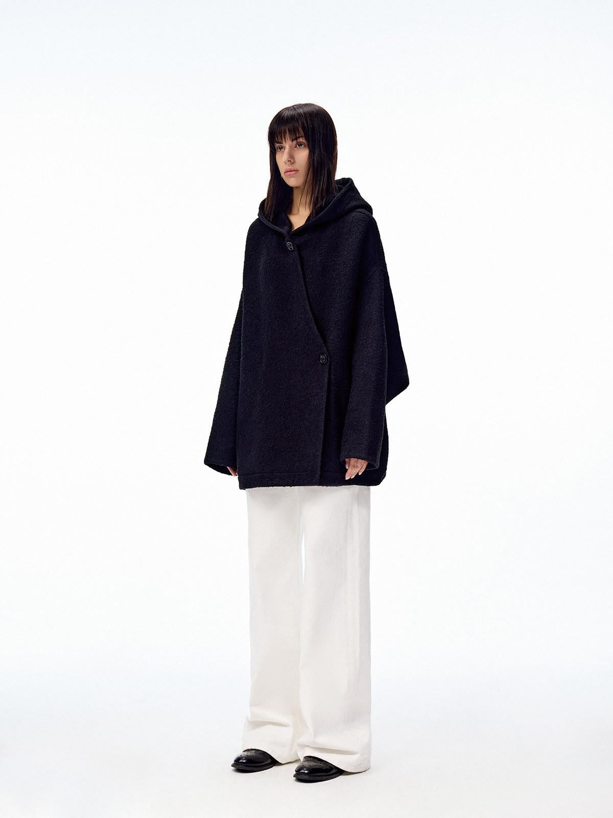 Northbutsouth Hooded Asymmetric Placket Batwing Cape Women&