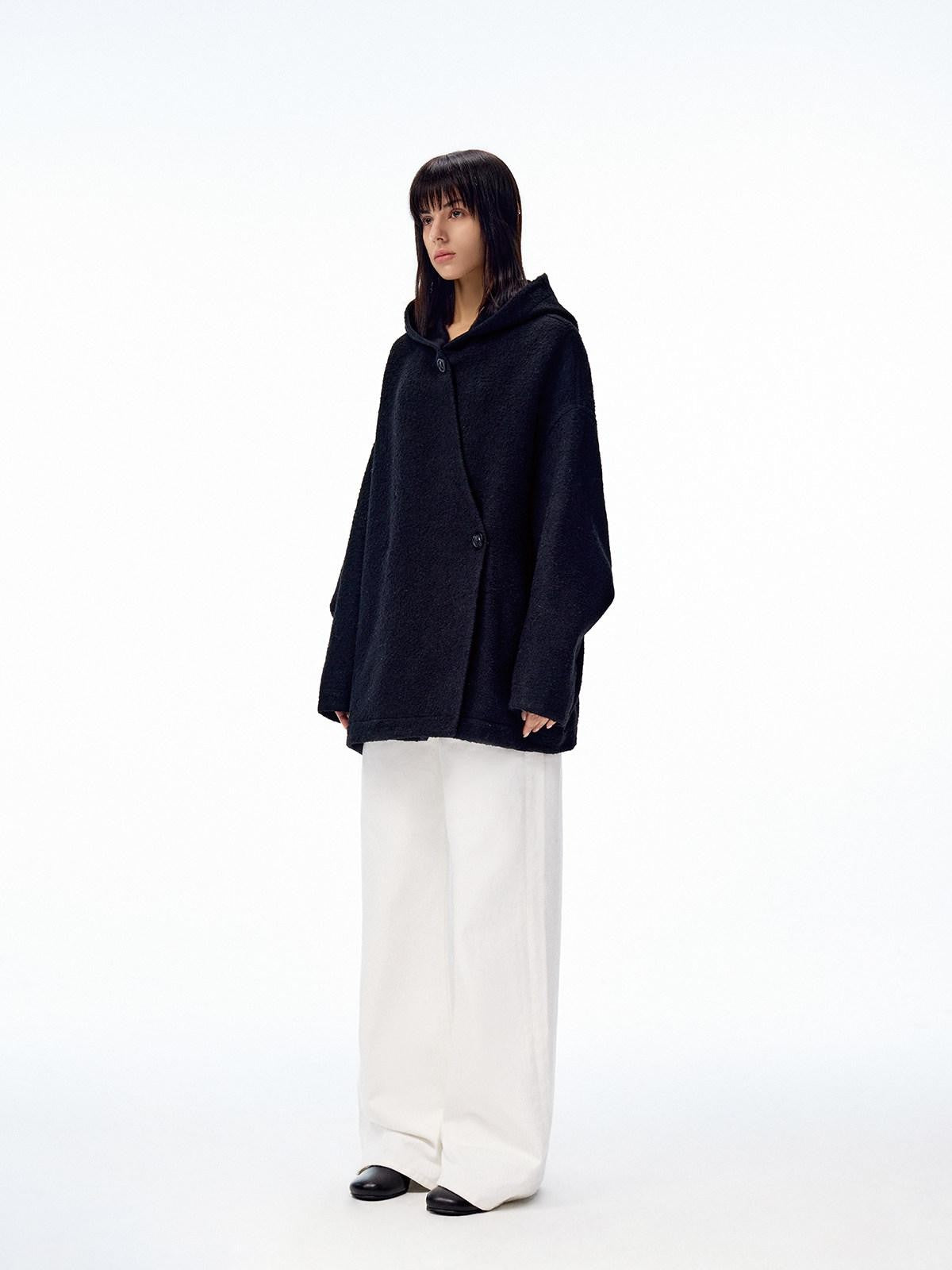 Northbutsouth Hooded Asymmetric Placket Batwing Cape Women&