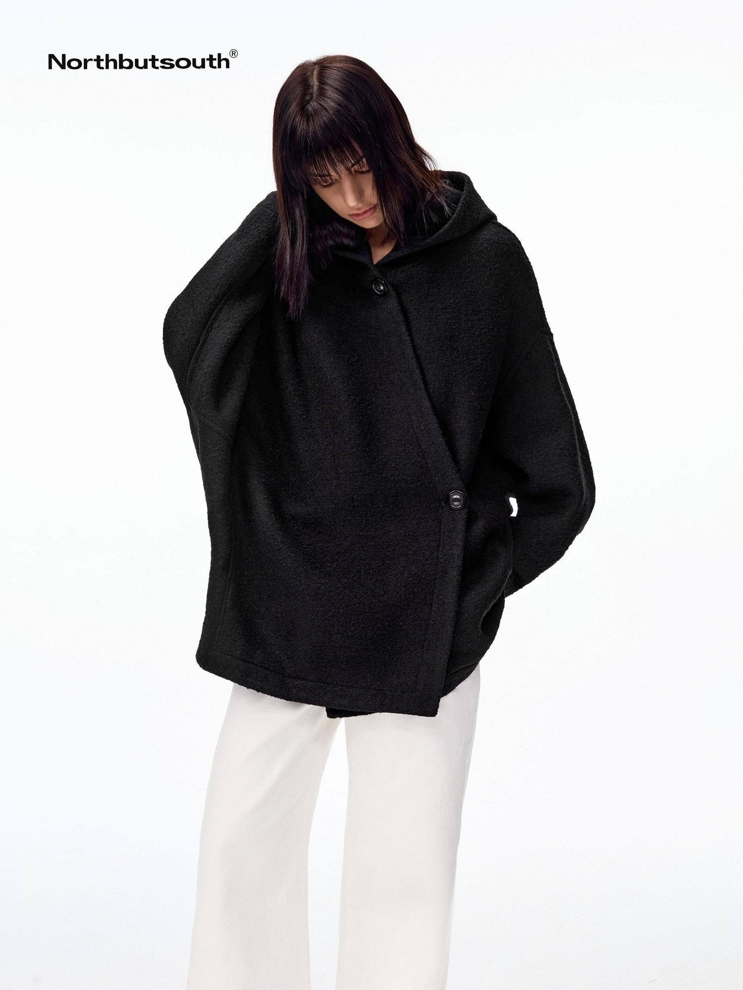 Northbutsouth Hooded Asymmetric Placket Batwing Cape Women&
