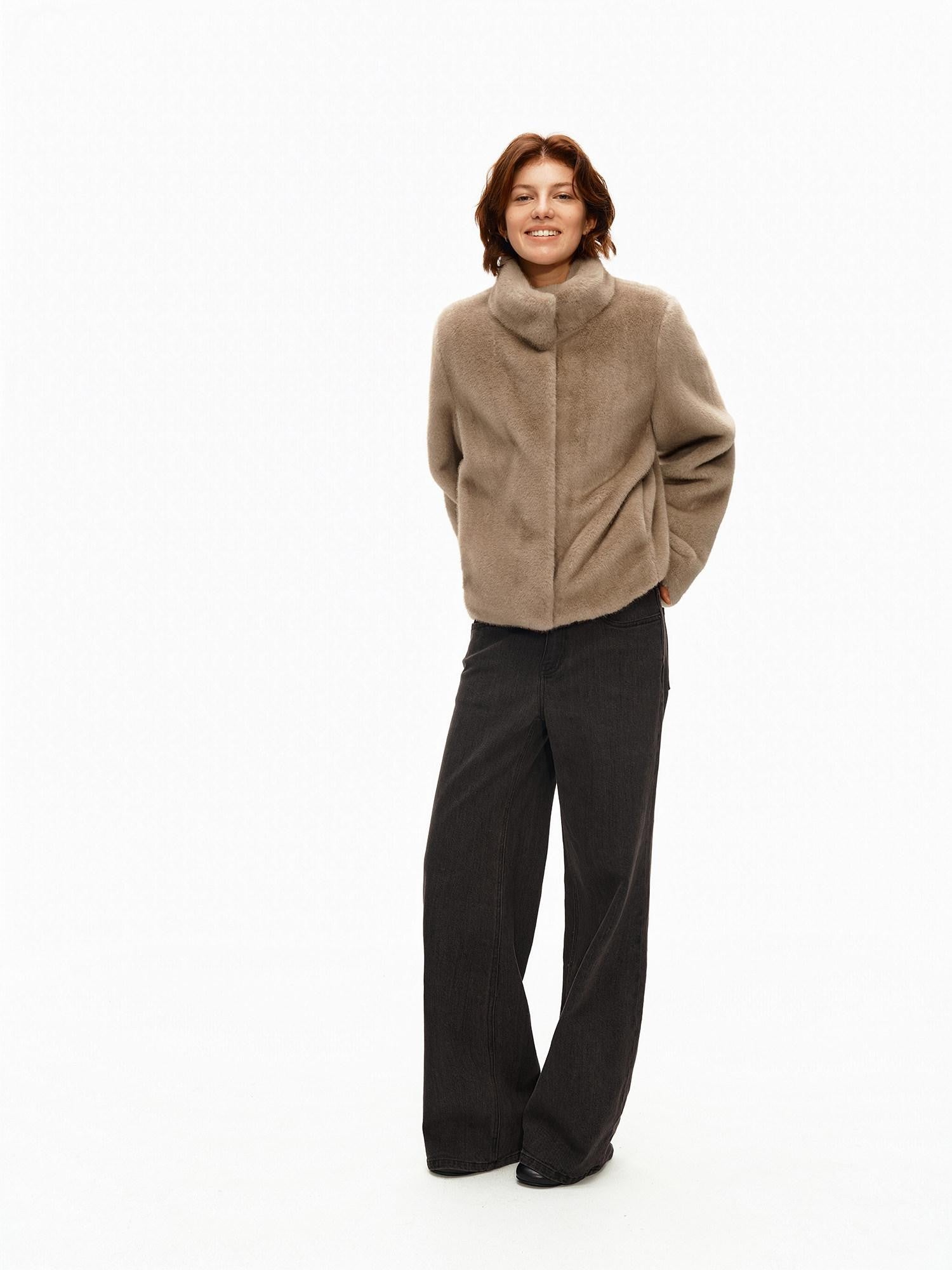 Northbutsouth Khaki Fluffy Stand Collar Cropped Loose Fit Women&