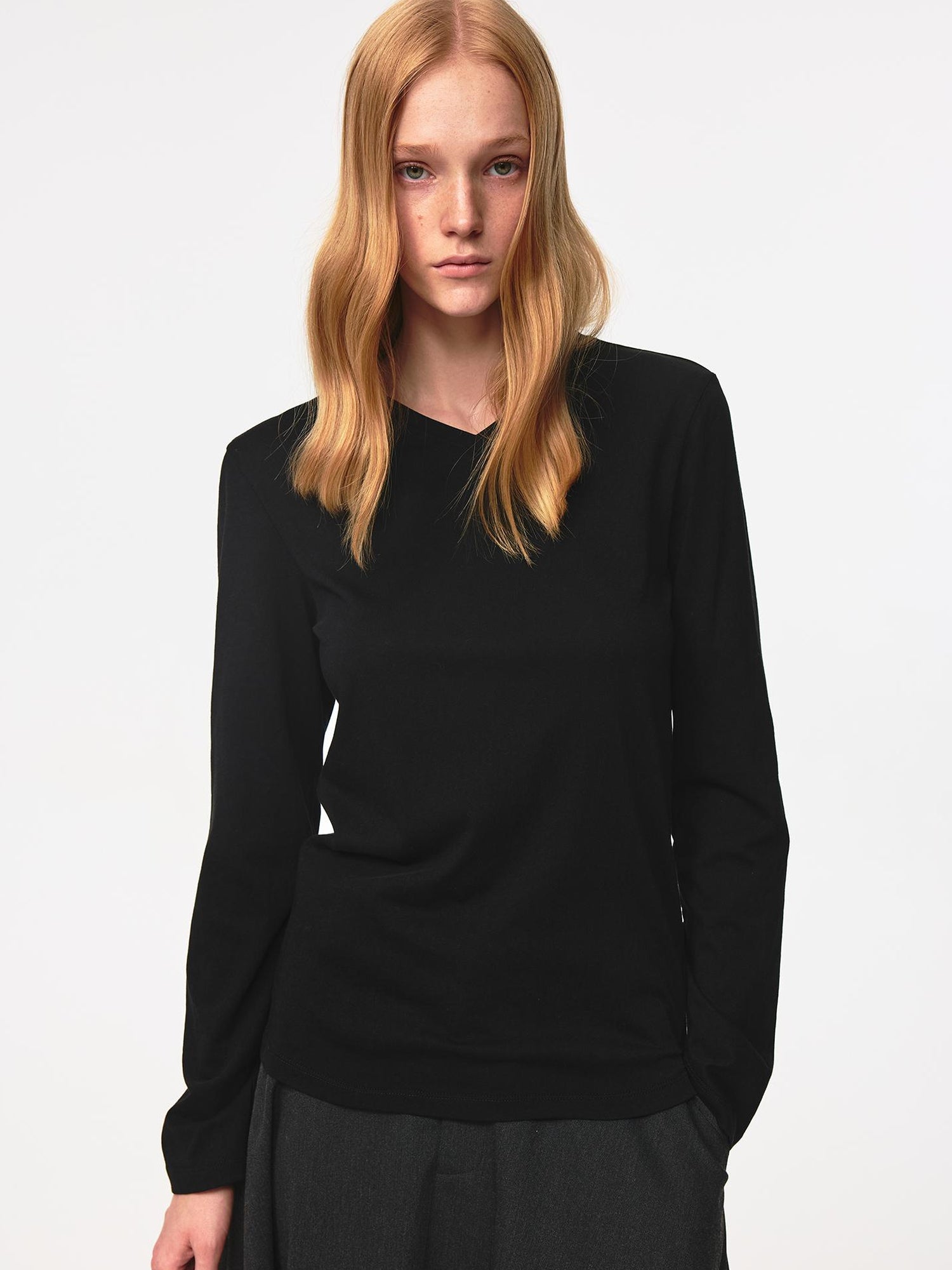 Northbutsouth Lightweight Bamboo Cotton V-Neck Relaxed Fit Tee