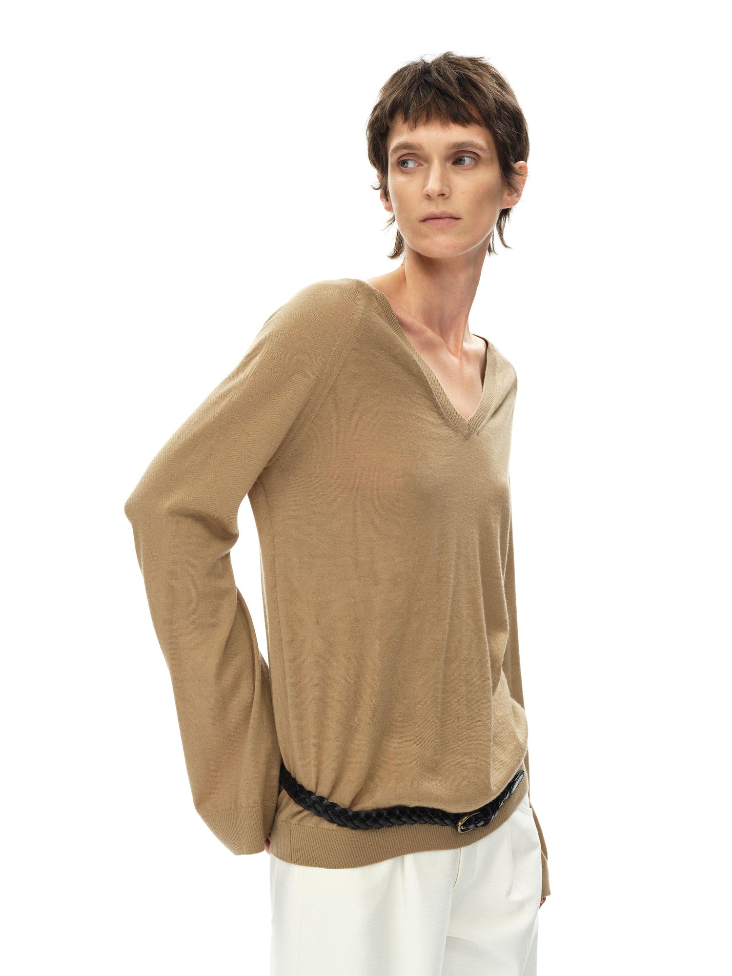 Northbutsouth Lightweight Wool V-Neck Loose Knit Sweater