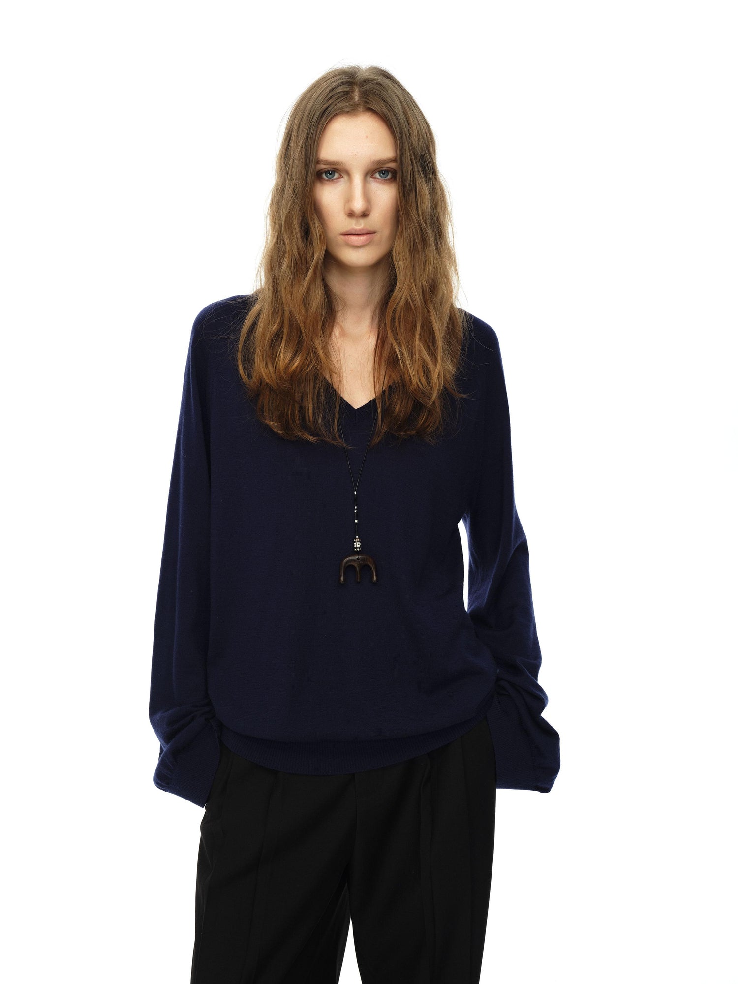 Northbutsouth Lightweight Wool V-Neck Loose Knit Sweater