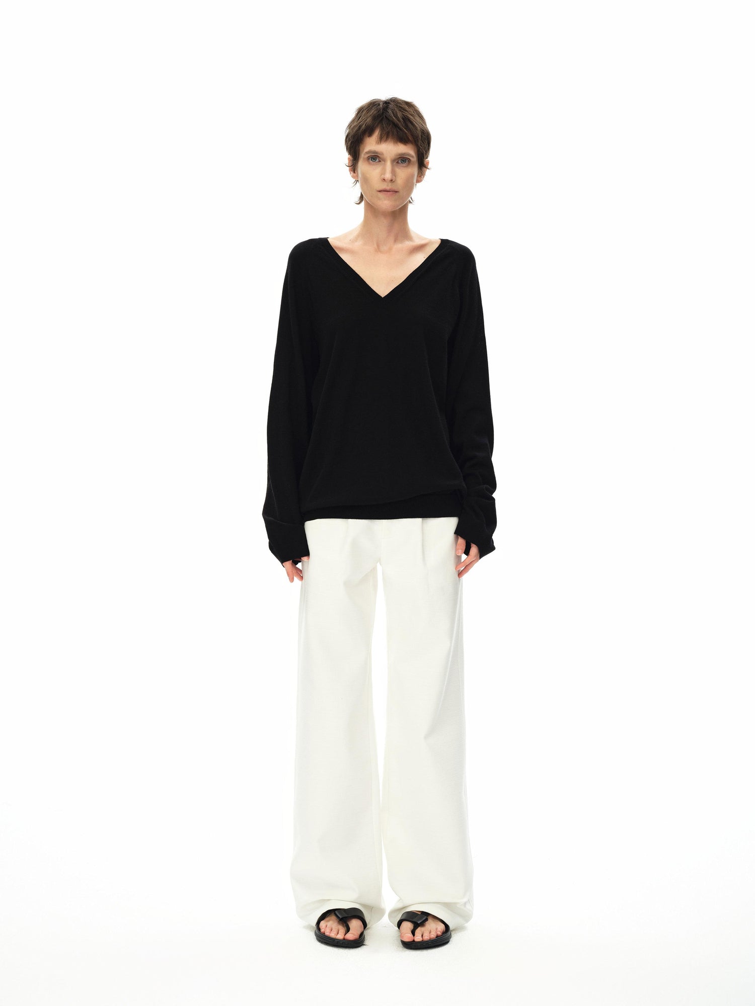 Northbutsouth Lightweight Wool V-Neck Loose Knit Sweater