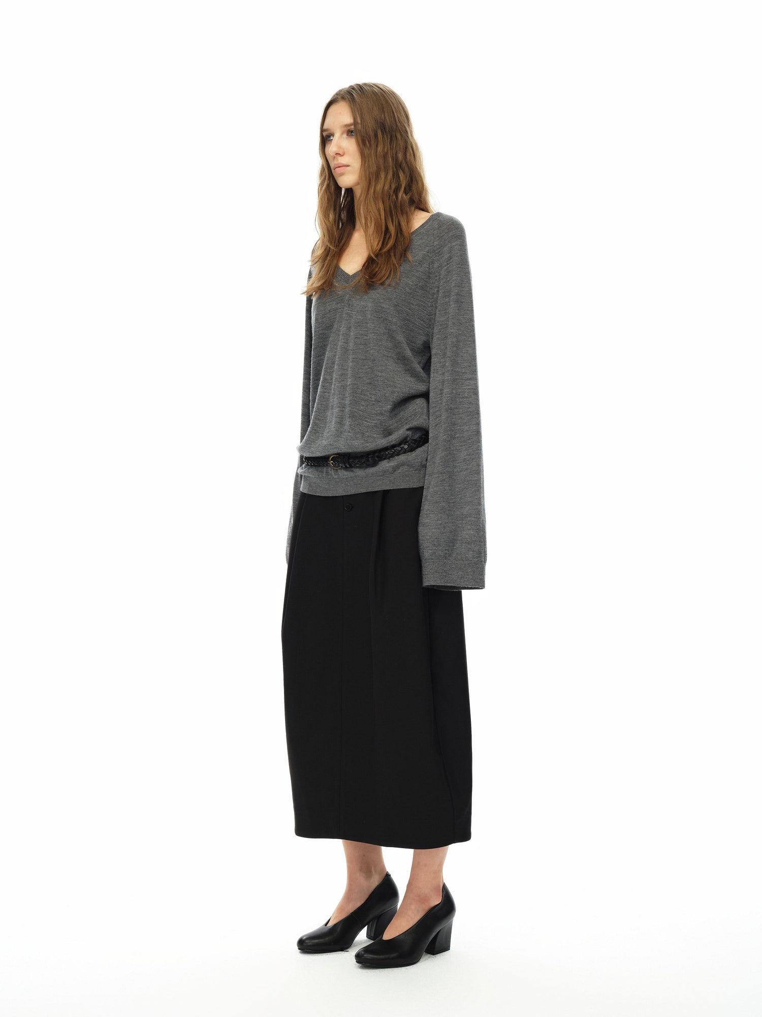 Northbutsouth Lightweight Wool V-Neck Loose Knit Sweater