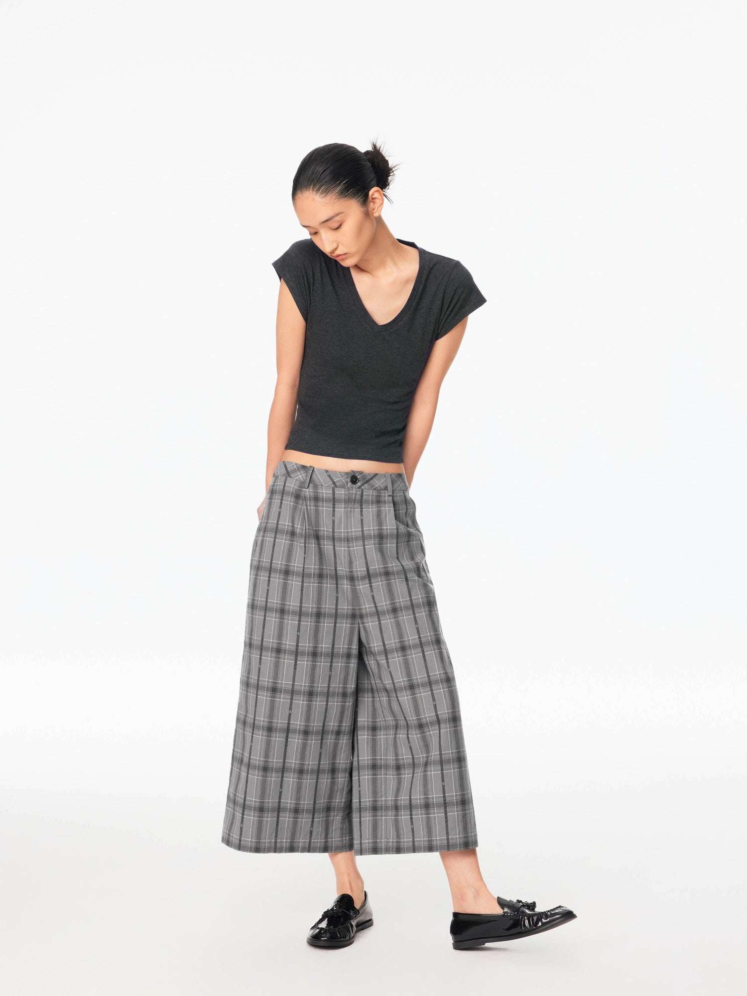 Multicolor V-neck Raw Edge Slim Women&