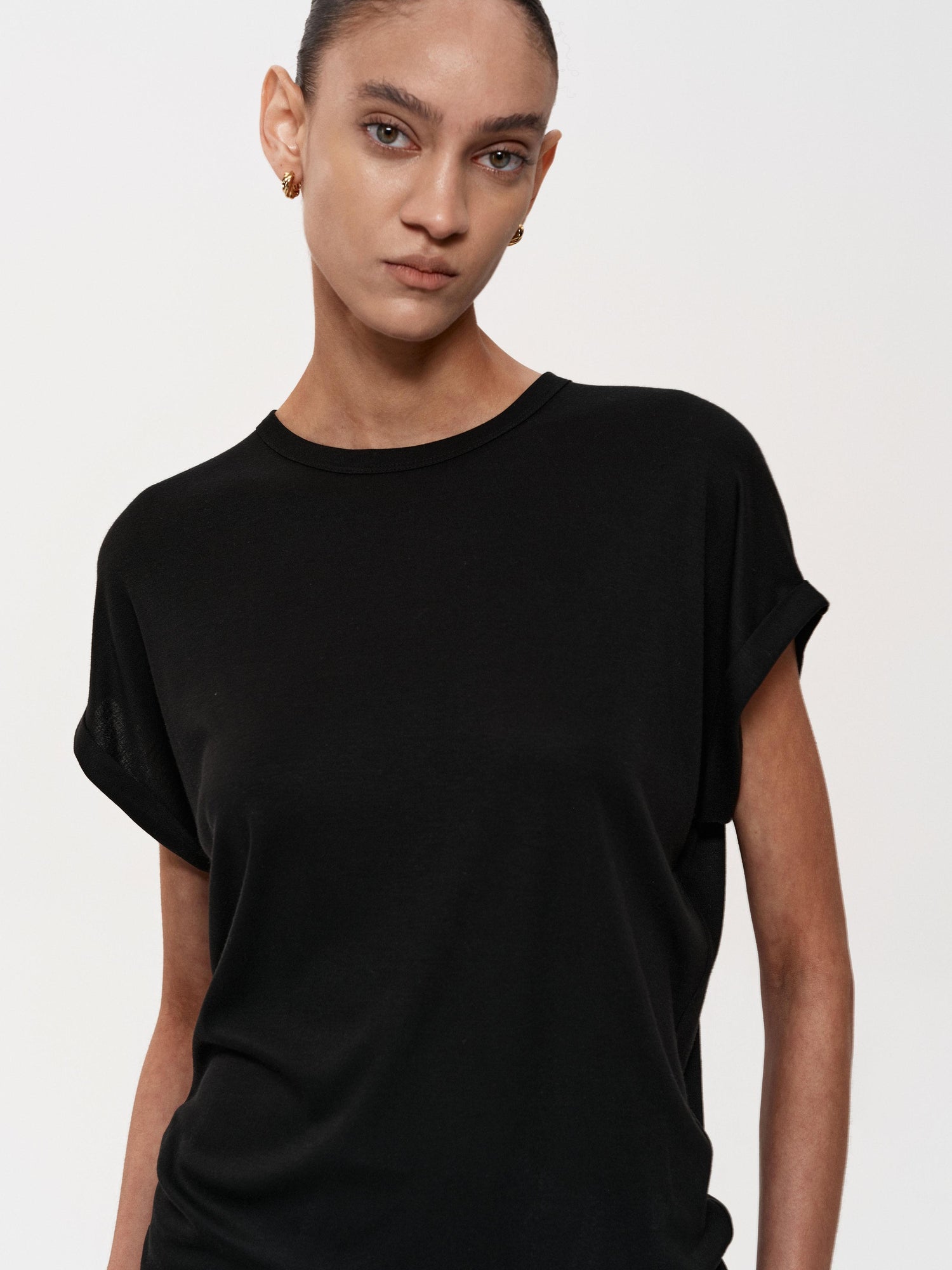 Northbutsouth Raglan Batwing Sleeve Cropped Relaxed Fit T-Shirt