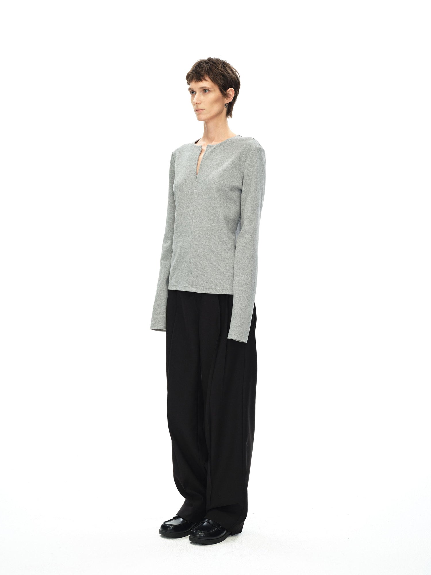 Northbutsouth Round Neck Semi Zip Layering Top