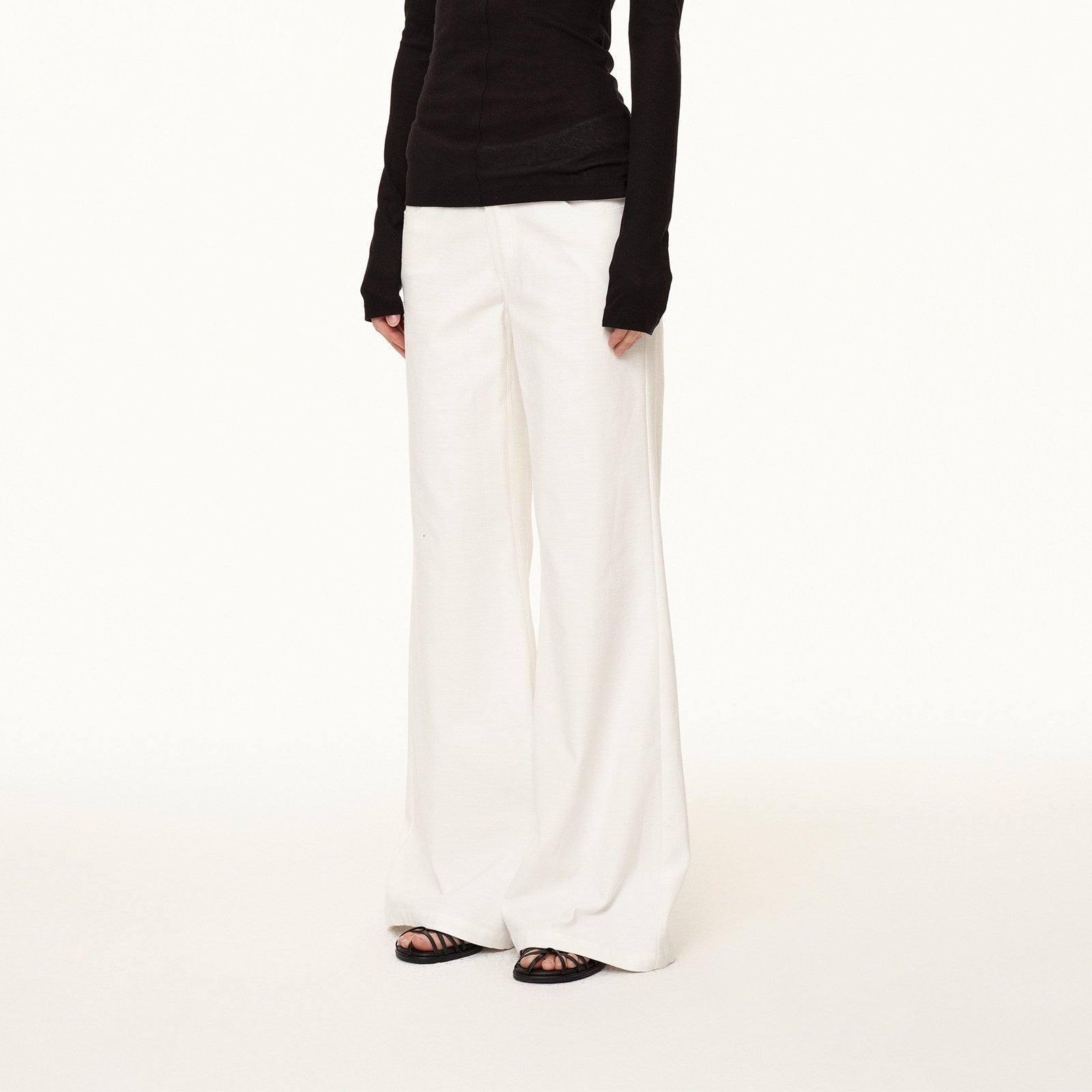 Northbutsouth_Sanded_Wash_Horizontal_Rib_Low_Rise_Women&