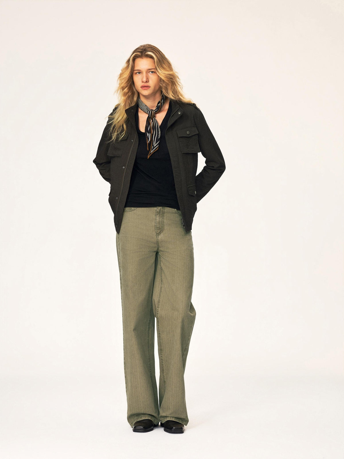 Northbutsouth Stand Collar Multi Pocket Color Block Slim Fit Women&