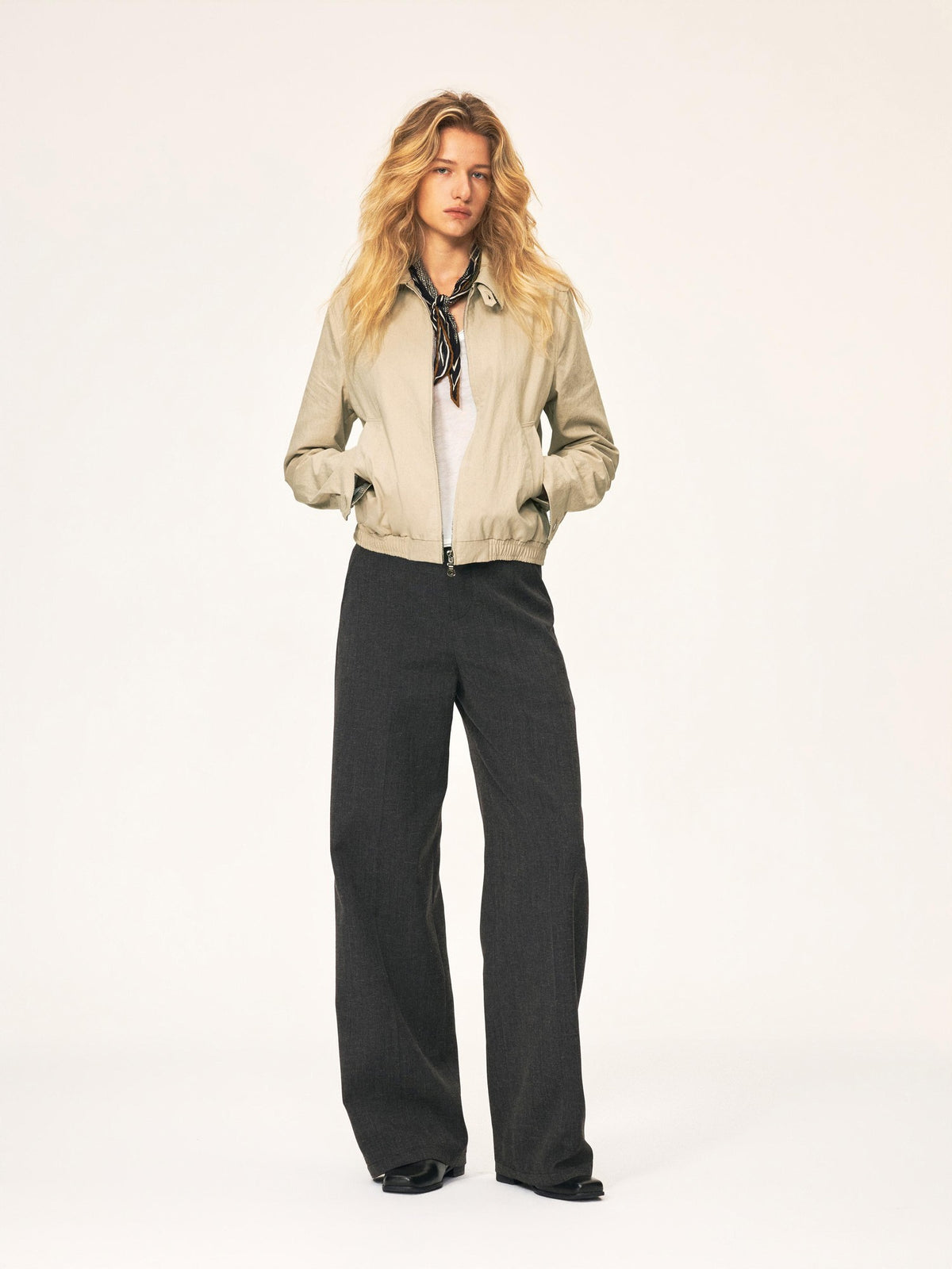 Northbutsouth Textured Front Pleated Mid Low Rise Women&