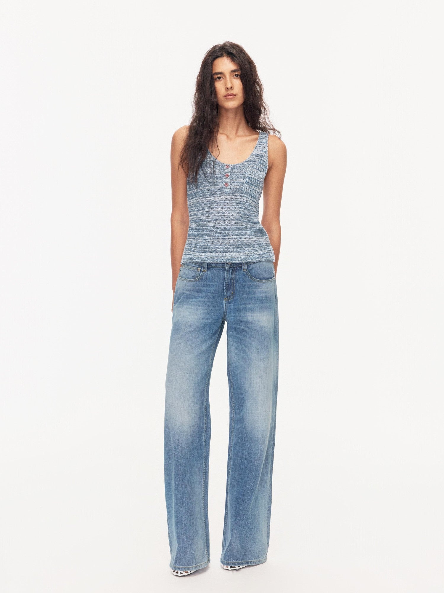 Northbutsouth Textured Melange Three Button Rolled Edge U Neck Women&